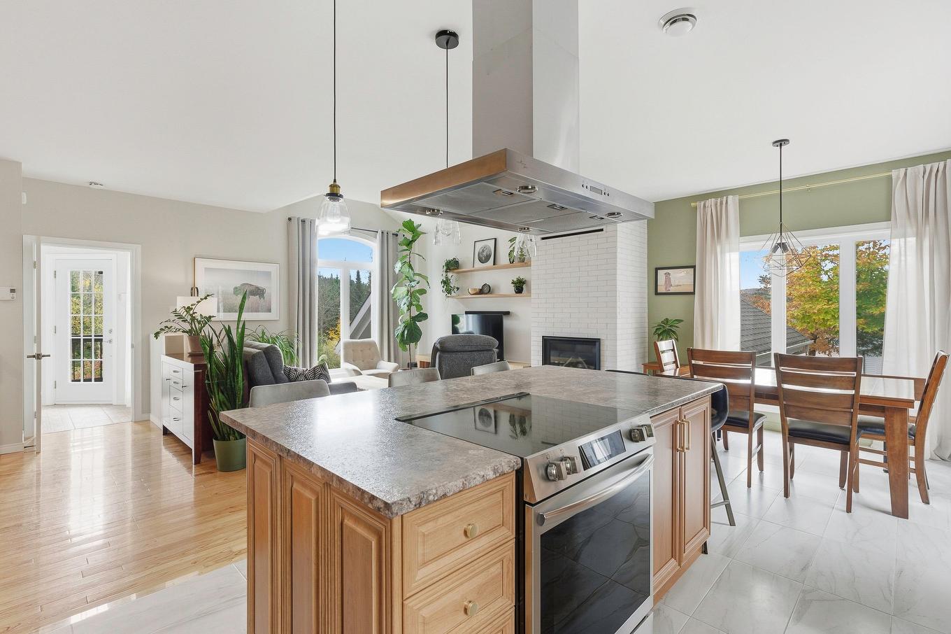 Vue d'ensemble - 311 Mtée Du Versant-Sud S., Sainte-Agathe-Des-Monts, QC - Indoor