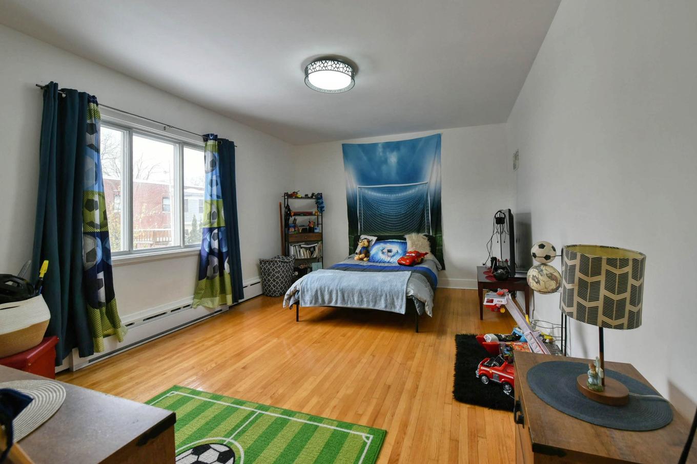 Chambre à coucher principale - 1220 - 1222 Rue Montpellier, Montréal (Saint-Laurent), QC - Indoor Photo Showing Bedroom