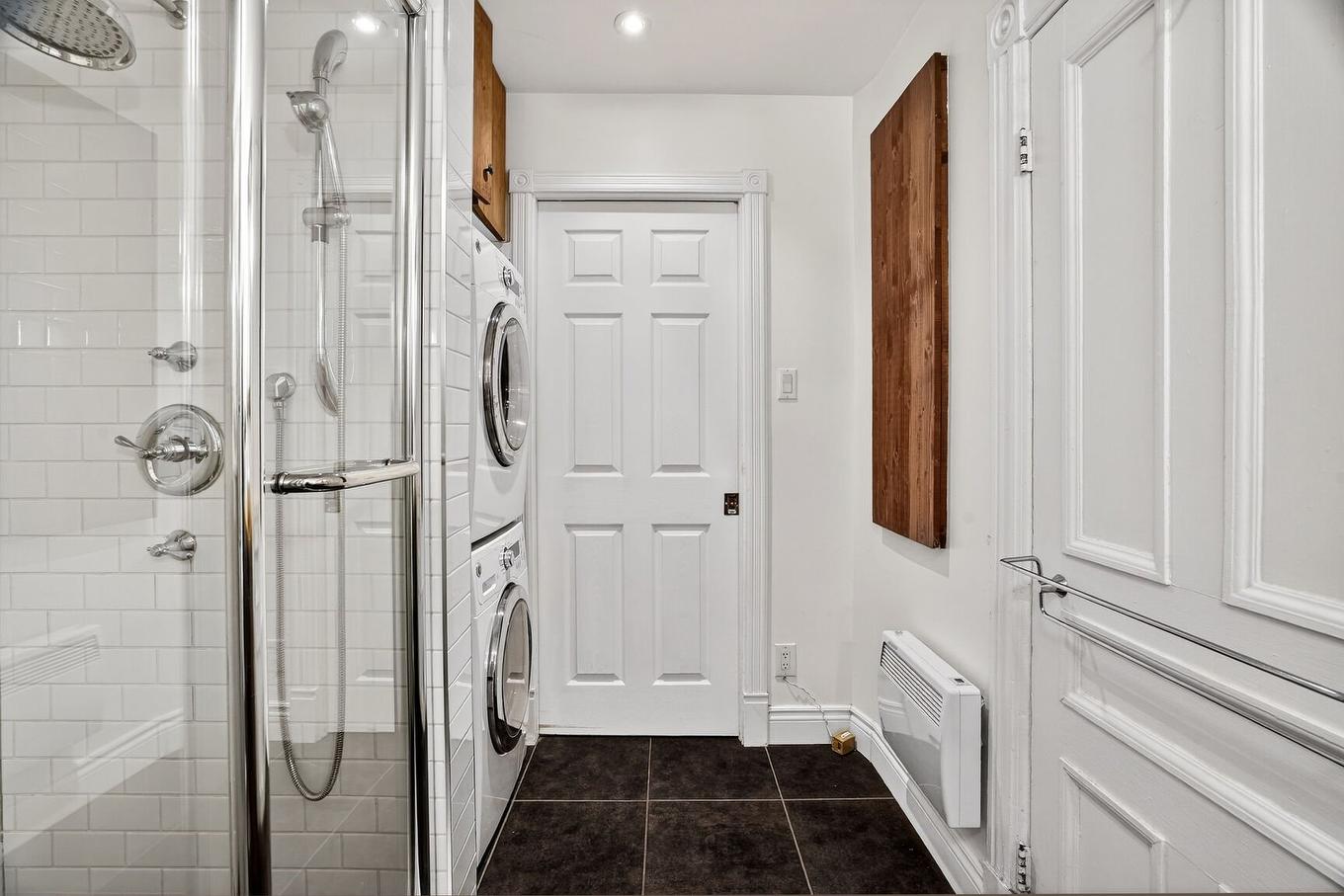 Bathroom - 1423 Rue Leclaire, Montréal (Mercier/Hochelaga-Maisonneuve), QC - Indoor Photo Showing Bathroom