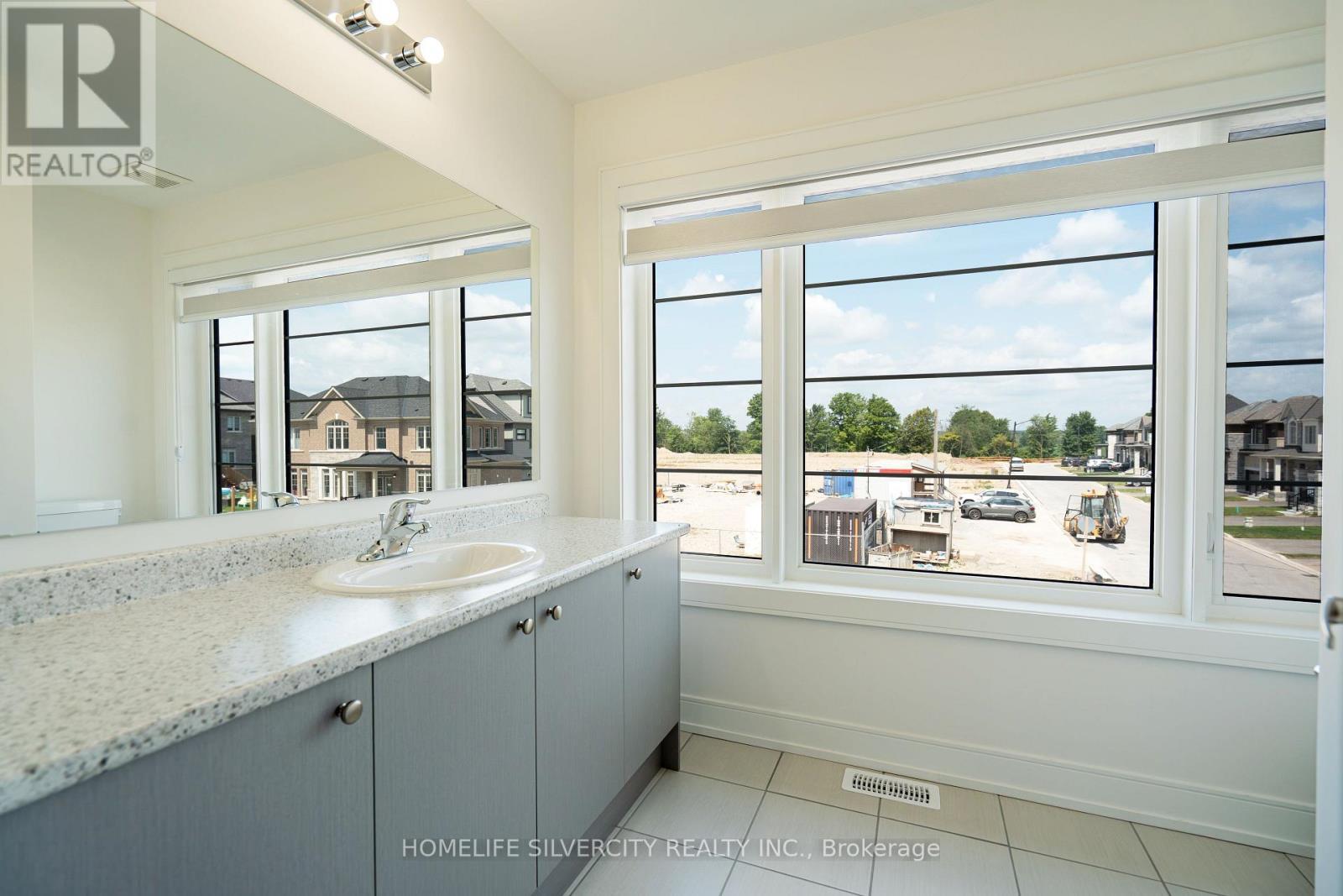 30 Orr Avenue, Erin, ON - Indoor Photo Showing Bathroom