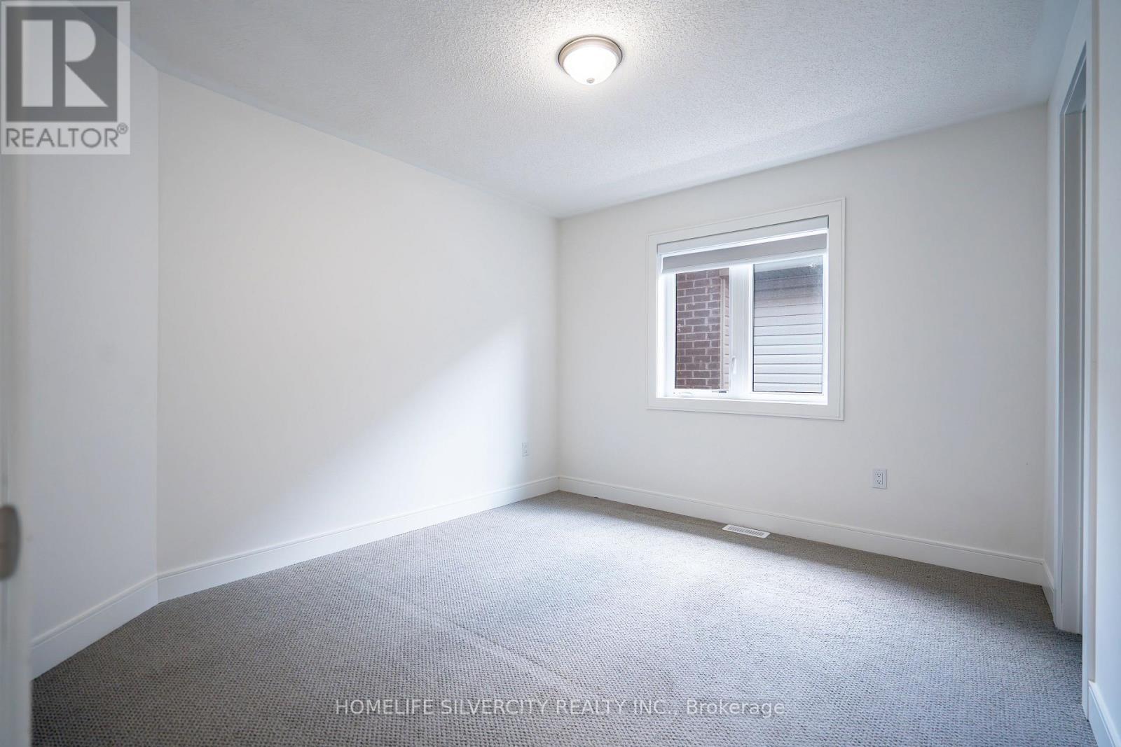 30 Orr Avenue, Erin, ON - Indoor Photo Showing Other Room