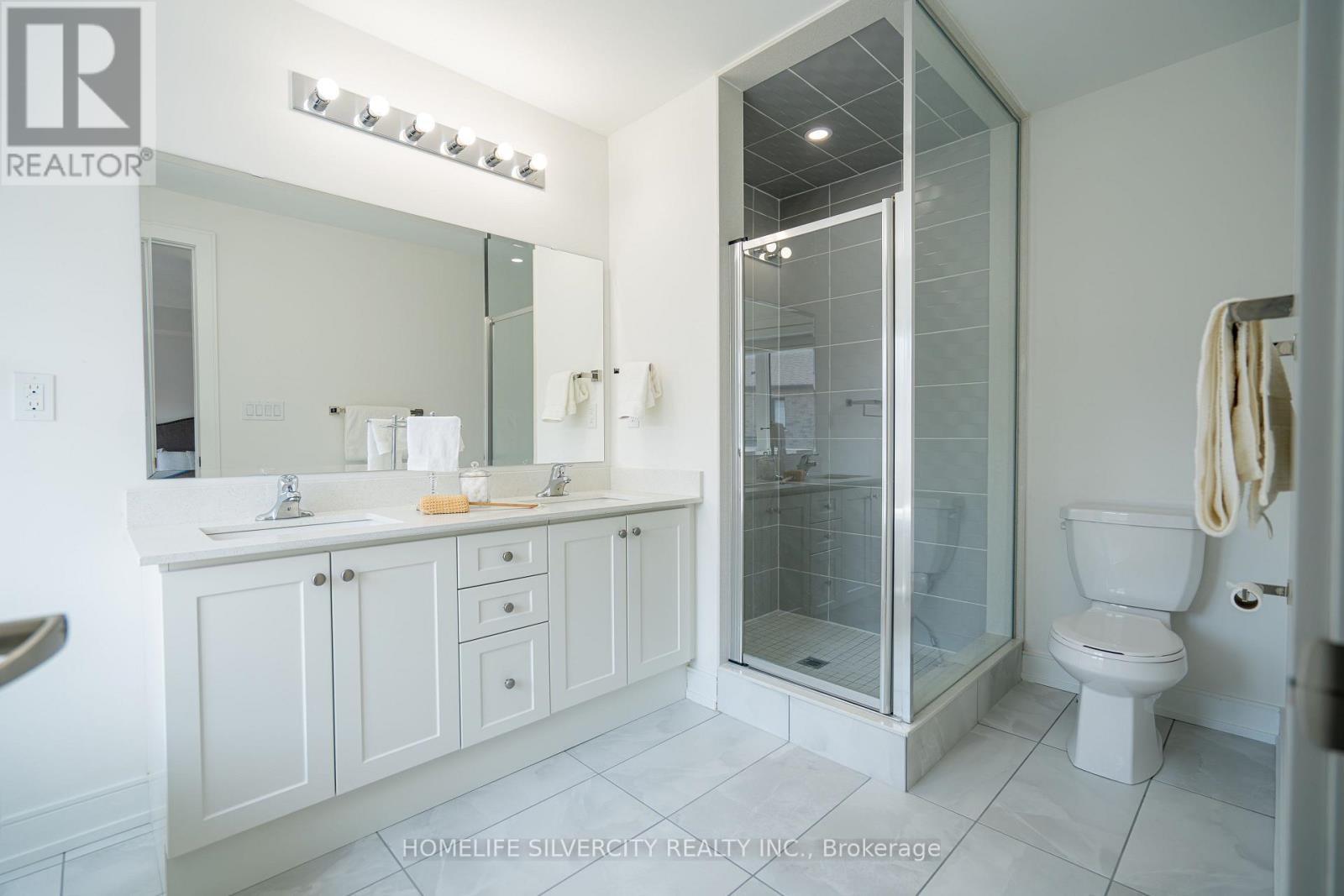 30 Orr Avenue, Erin, ON - Indoor Photo Showing Bathroom