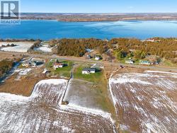 Water access close by! 5 minutes to Waupoos -