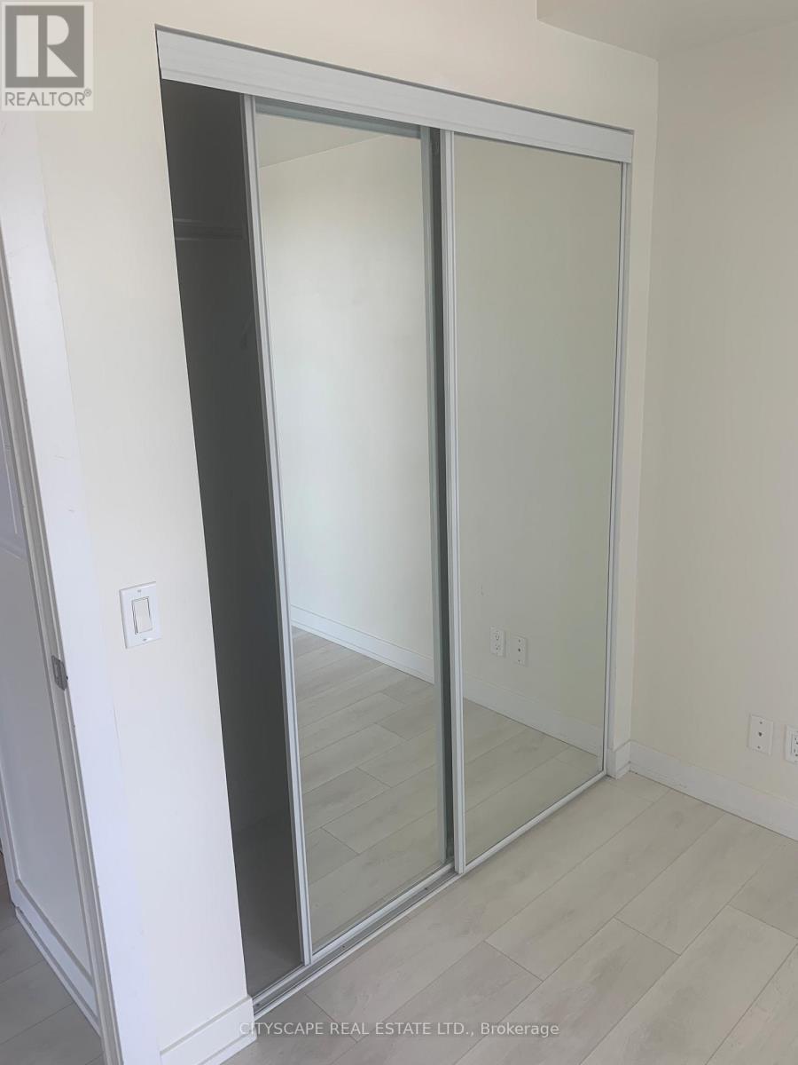 1304 - 2220 Lakeshore Boulevard, Toronto, ON - Indoor Photo Showing Other Room