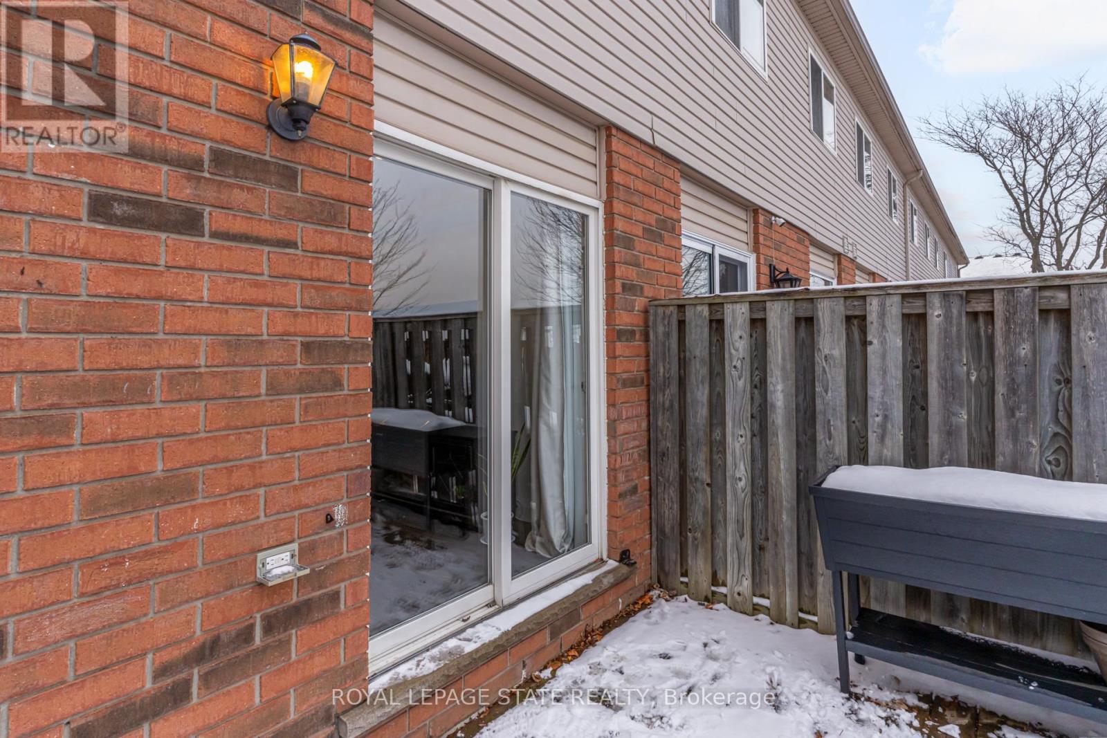 6 - 171 Highbury Drive, Hamilton, ON