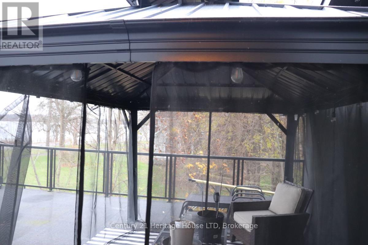 9785 Niagara River Parkway, Niagara Falls (Lyons Creek), ON -