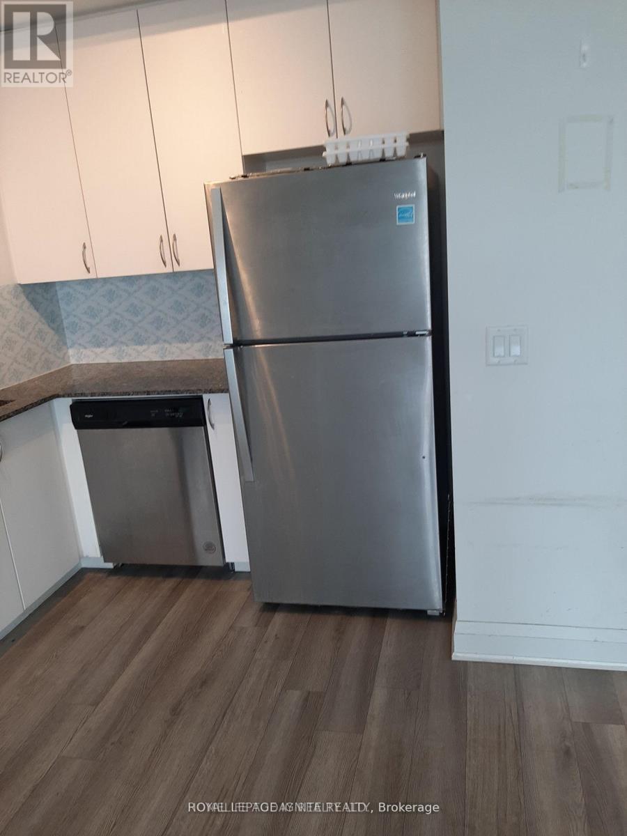 1009 - 3220 Sheppard Avenue E, Toronto, ON