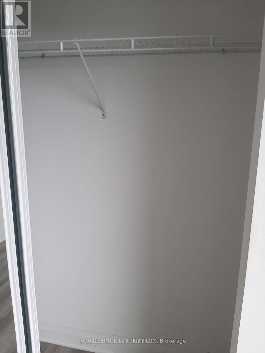 1009 - 3220 Sheppard Avenue E, Toronto, ON