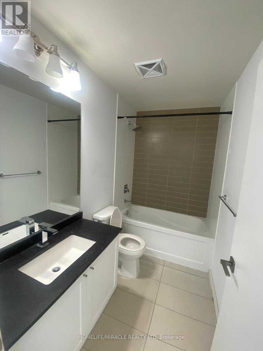 3603 - 510 Curran Place, Mississauga, ON - Indoor Photo Showing Bathroom