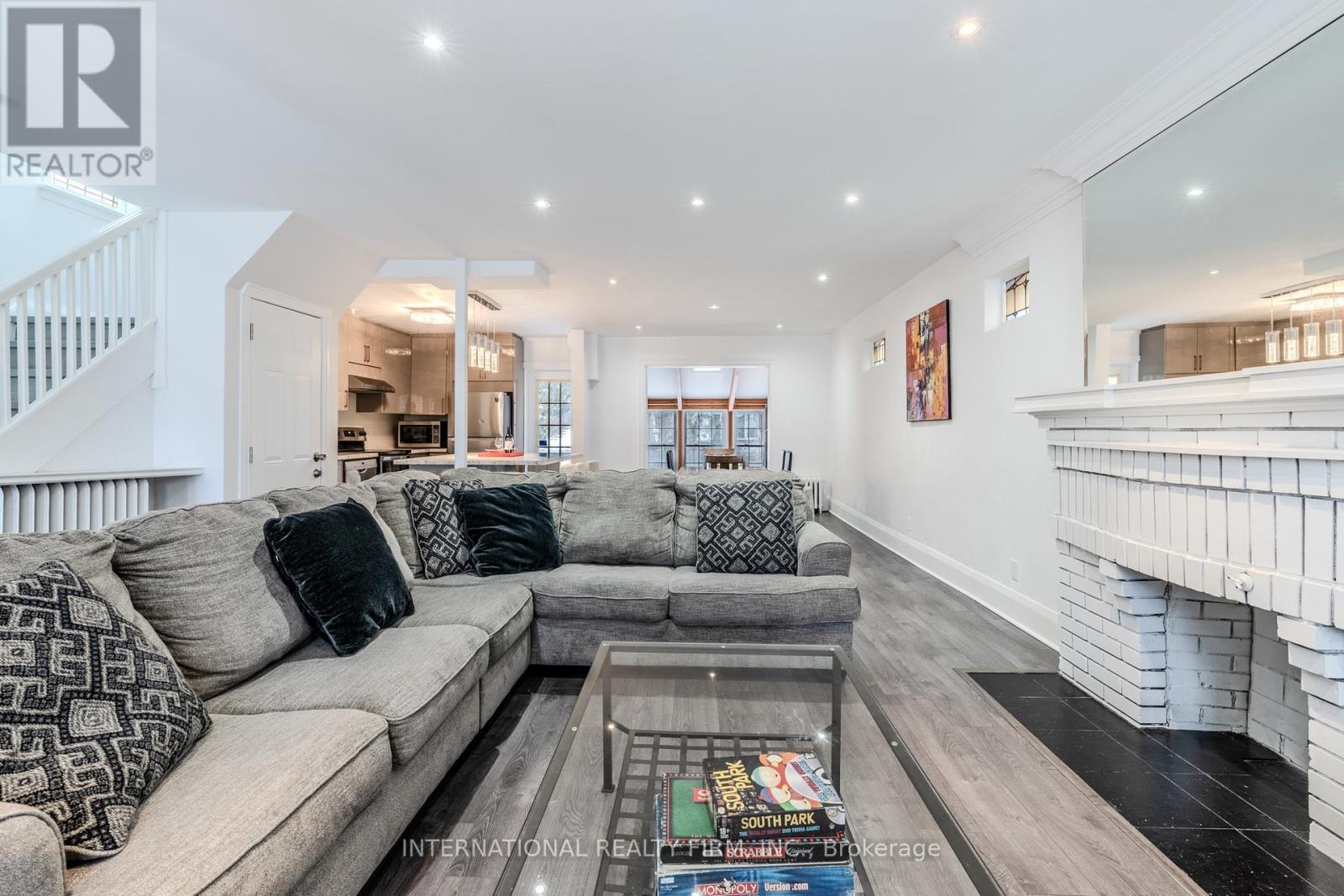 Mainsecondfloors - 47 Maxwell Avenue, Toronto, ON - Indoor Photo Showing Living Room