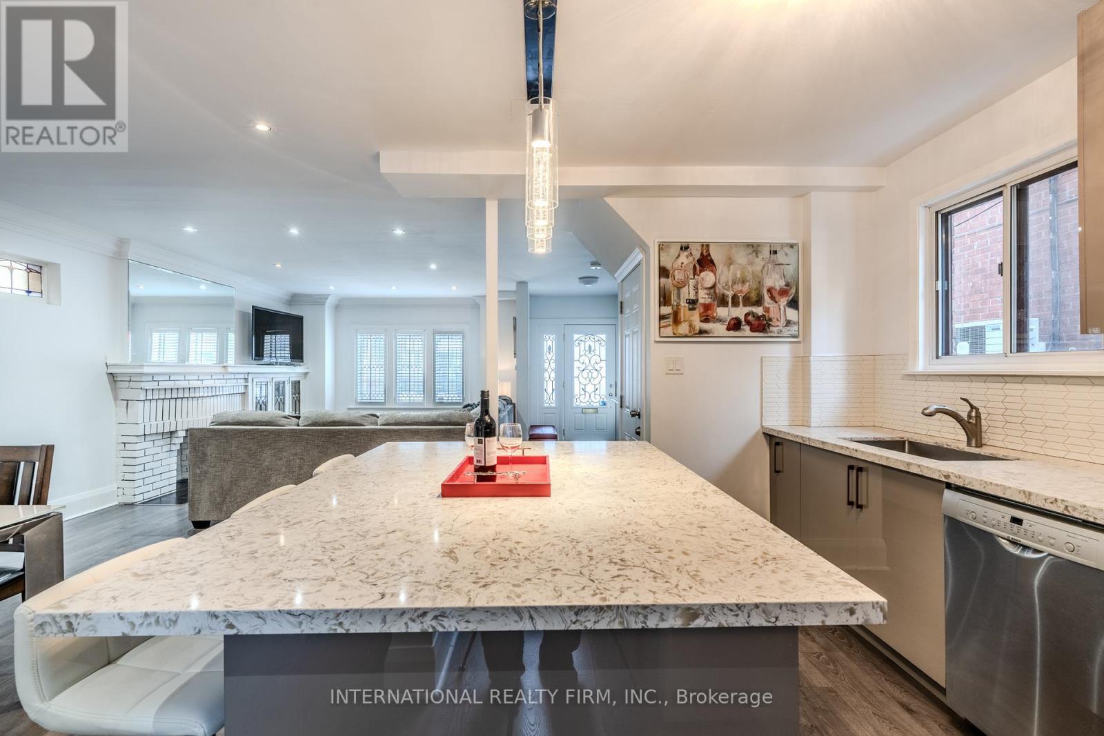 Mainsecondfloors - 47 Maxwell Avenue, Toronto, ON - Indoor Photo Showing Kitchen With Upgraded Kitchen