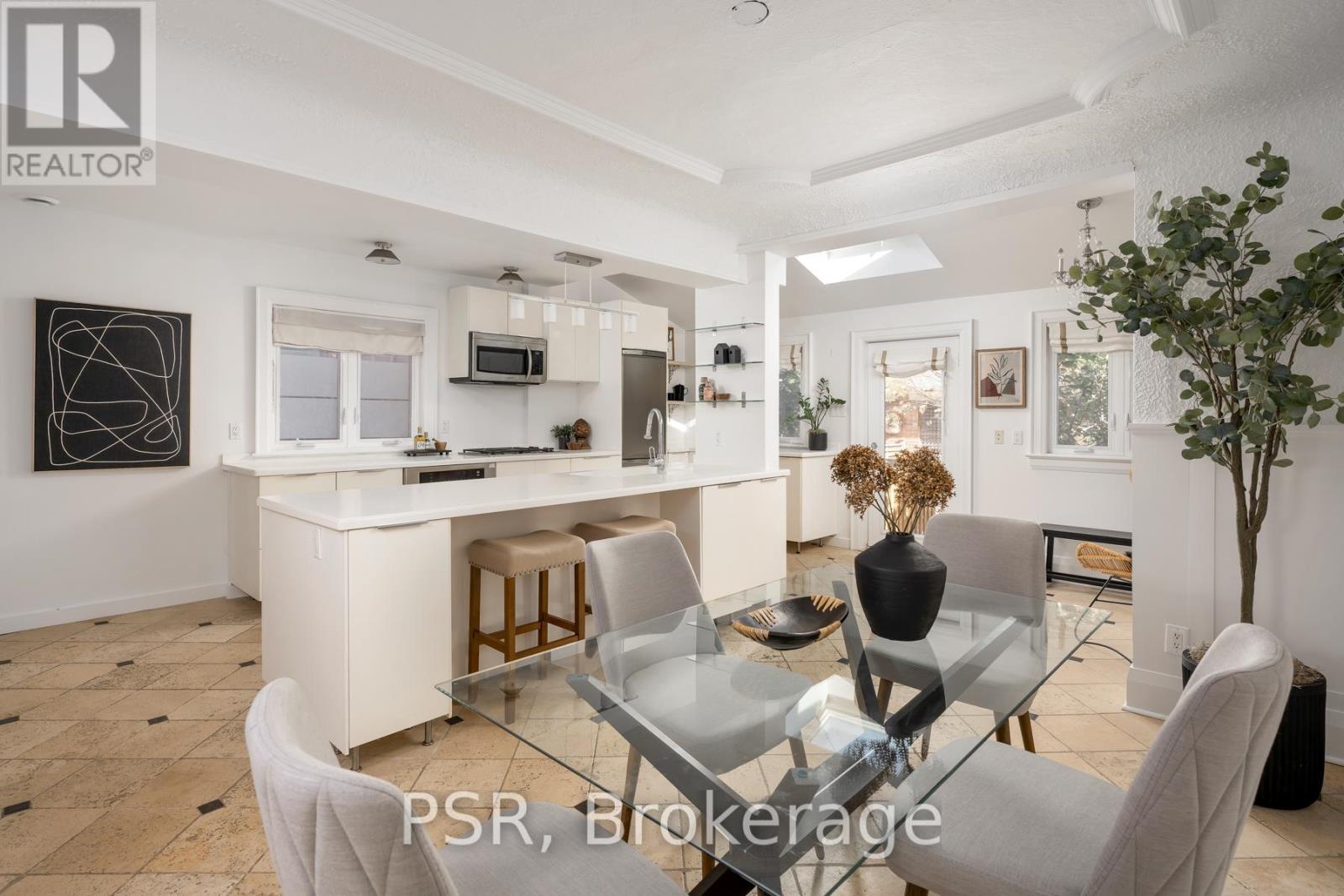 217 Northcliffe Boulevard, Toronto, ON - Indoor Photo Showing Dining Room