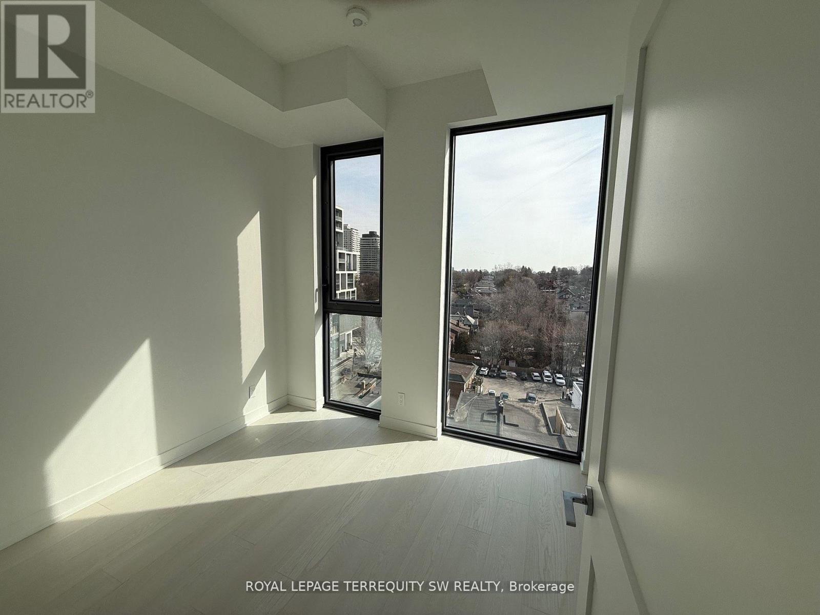 804 - 1 Hillsdale Avenue E, Toronto, ON - Indoor Photo Showing Other Room