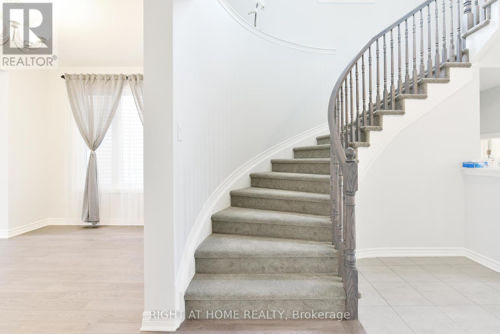 623 Perseus Avenue, Ottawa, ON - Indoor Photo Showing Other Room