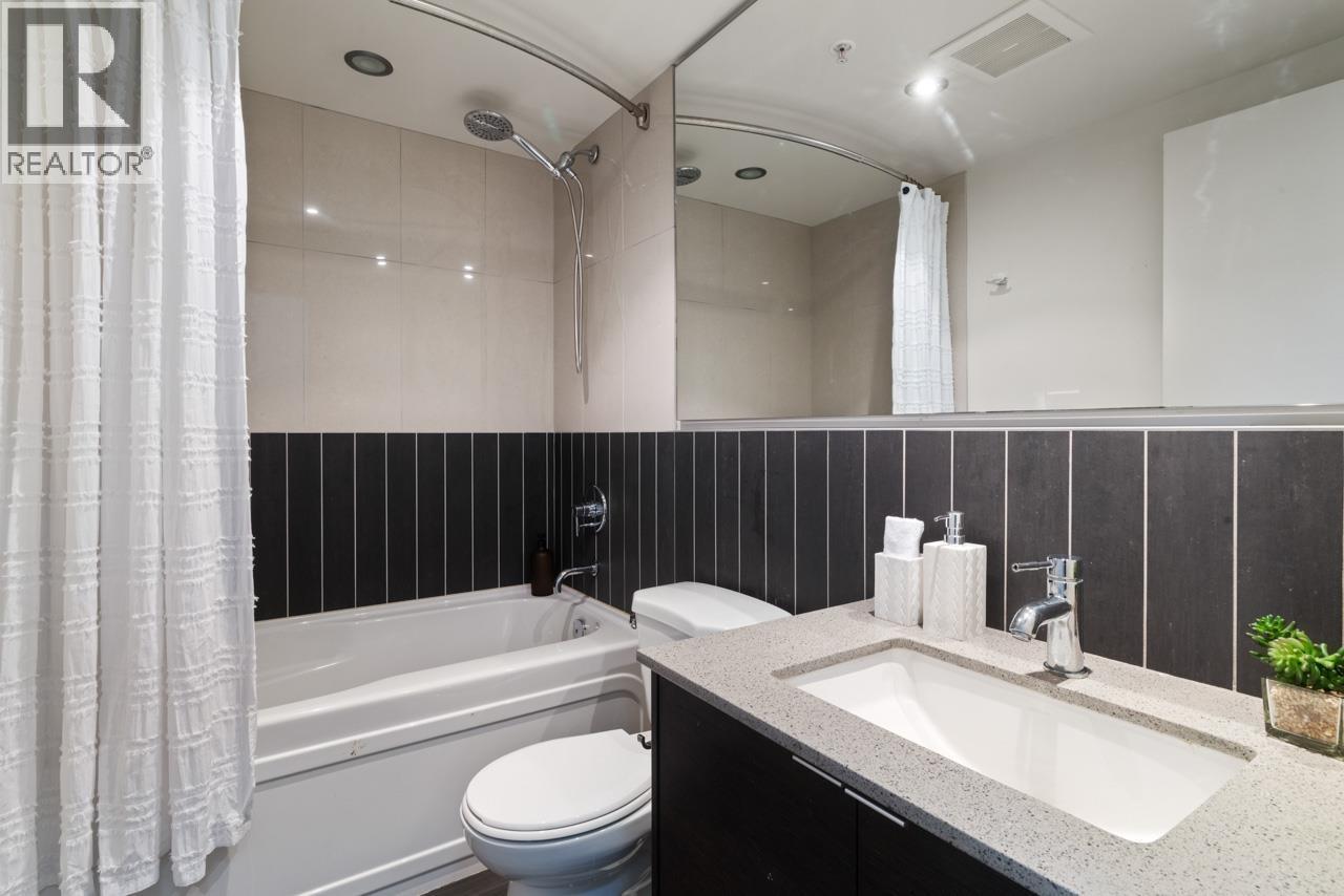 188 Chesterfield Avenue, North Vancouver, BC