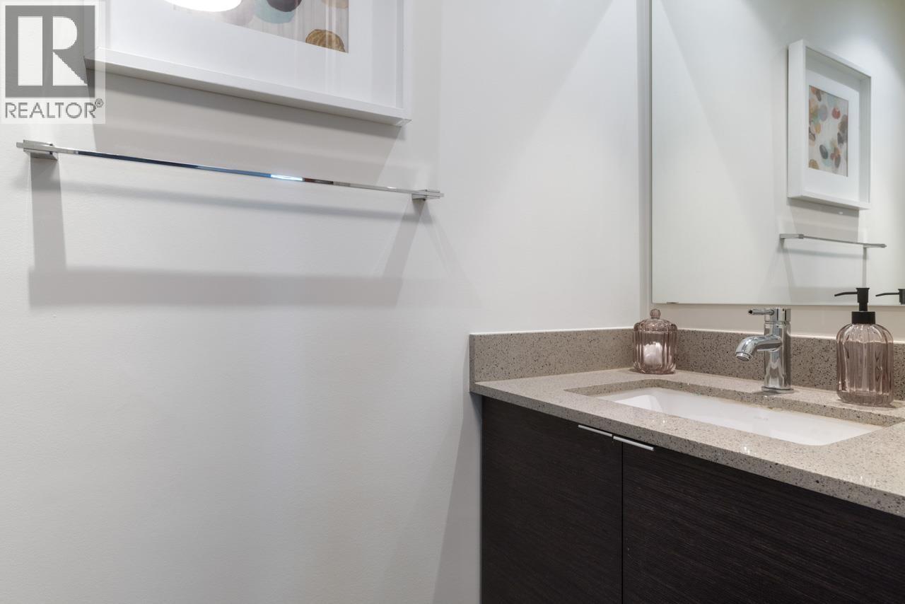 188 Chesterfield Avenue, North Vancouver, BC