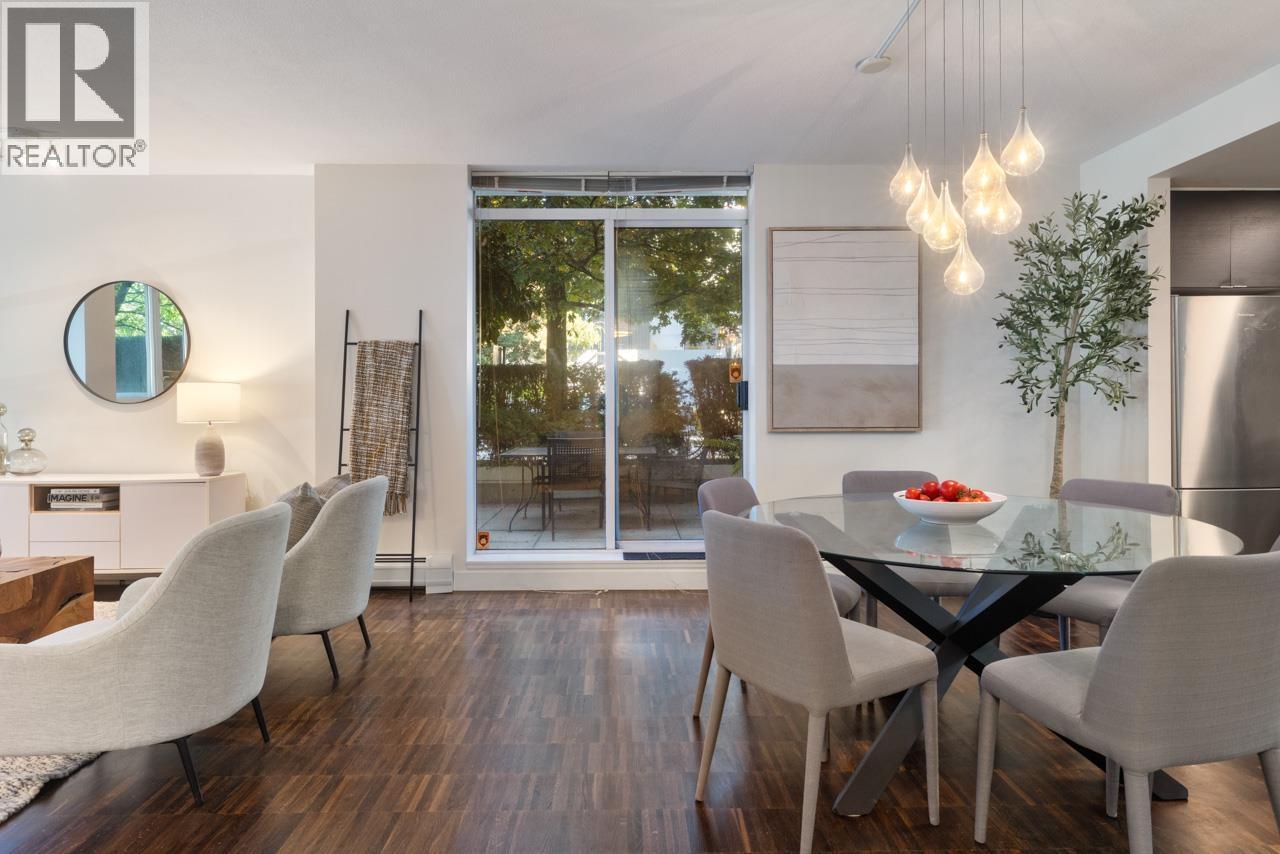 188 Chesterfield Avenue, North Vancouver, BC