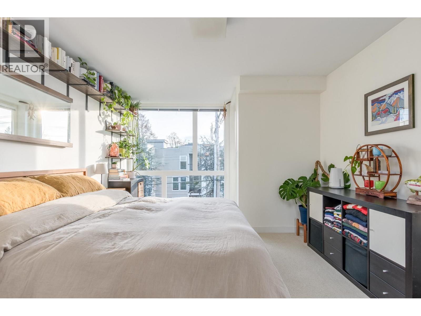 Ph1 562 E 7Th Avenue, Vancouver, BC