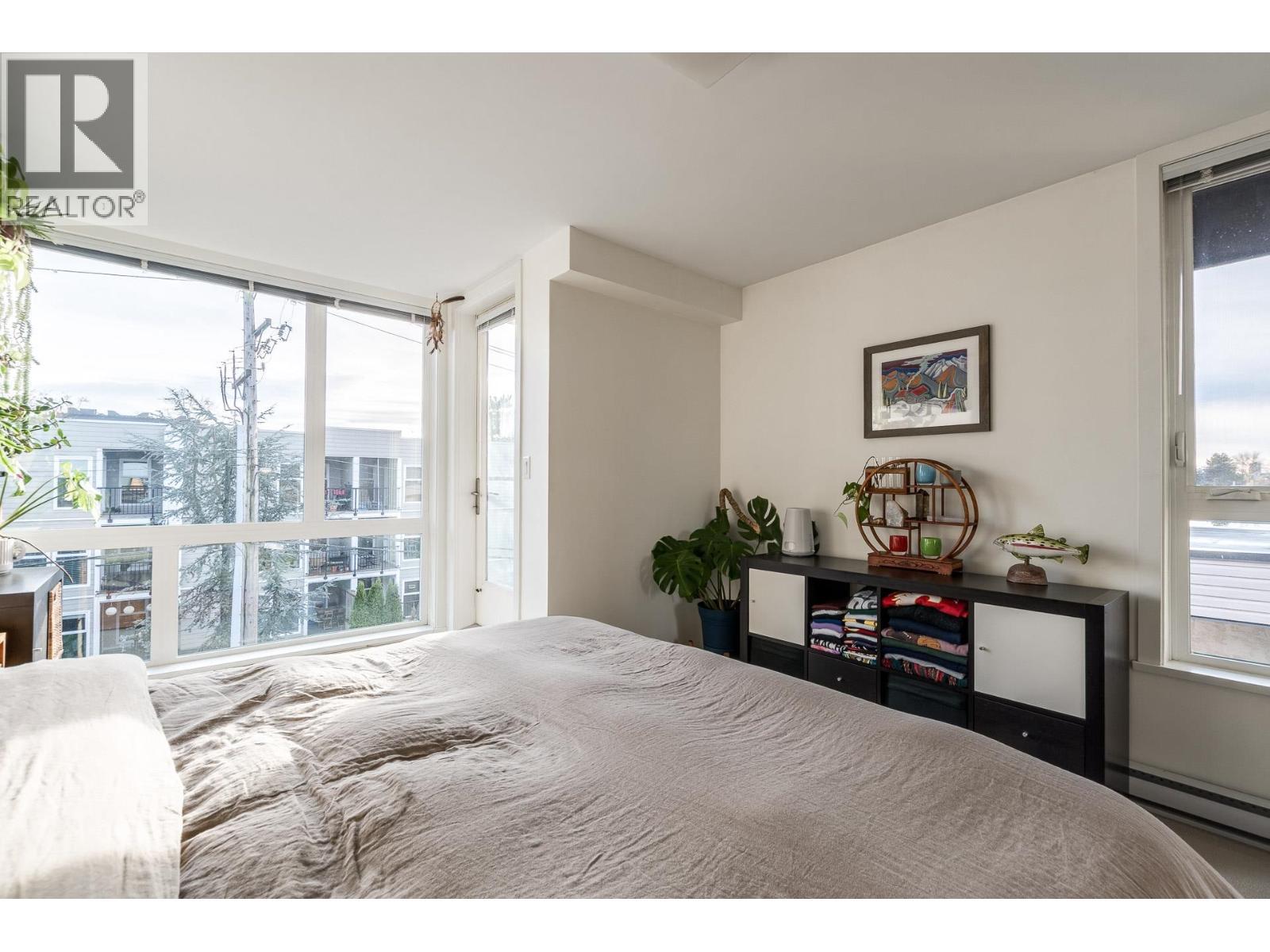 Ph1 562 E 7Th Avenue, Vancouver, BC