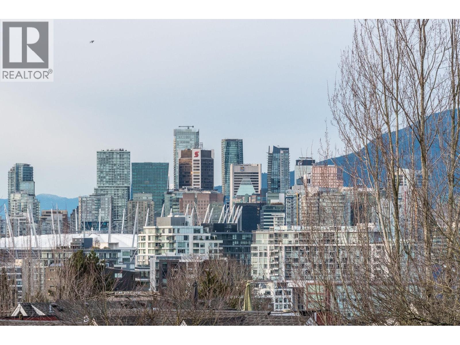 Ph1 562 E 7Th Avenue, Vancouver, BC