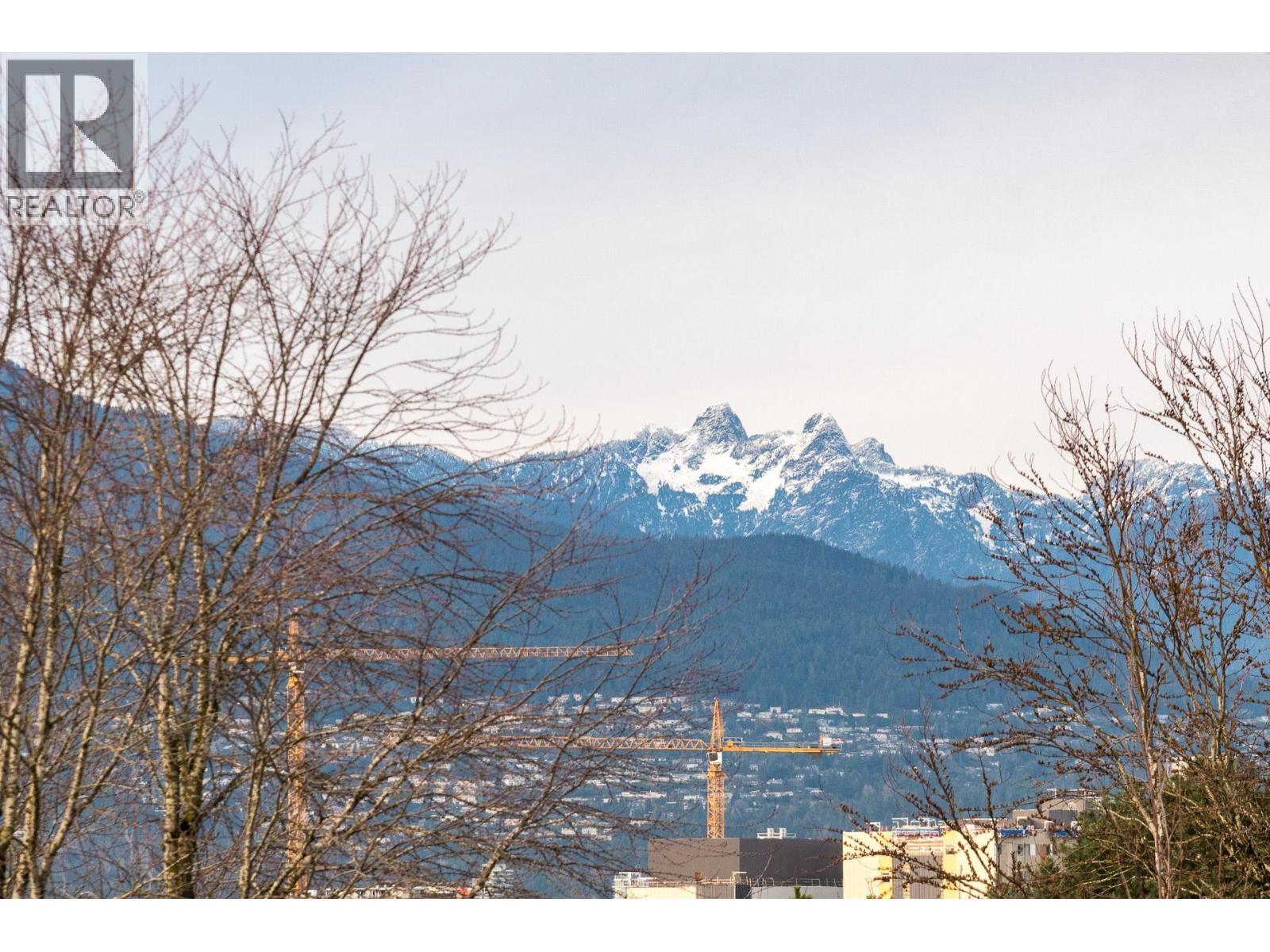 Ph1 562 E 7Th Avenue, Vancouver, BC