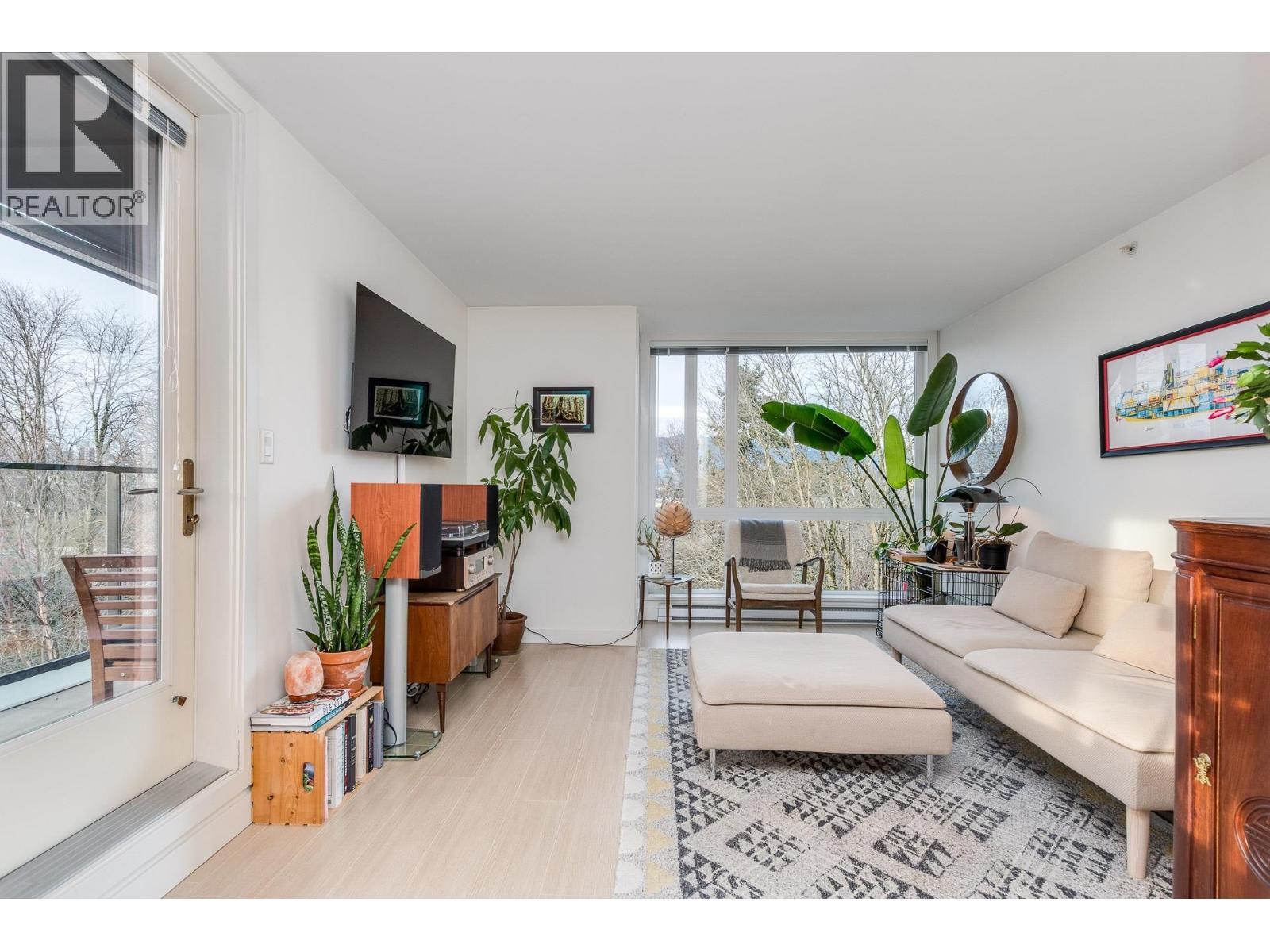 Ph1 562 E 7Th Avenue, Vancouver, BC