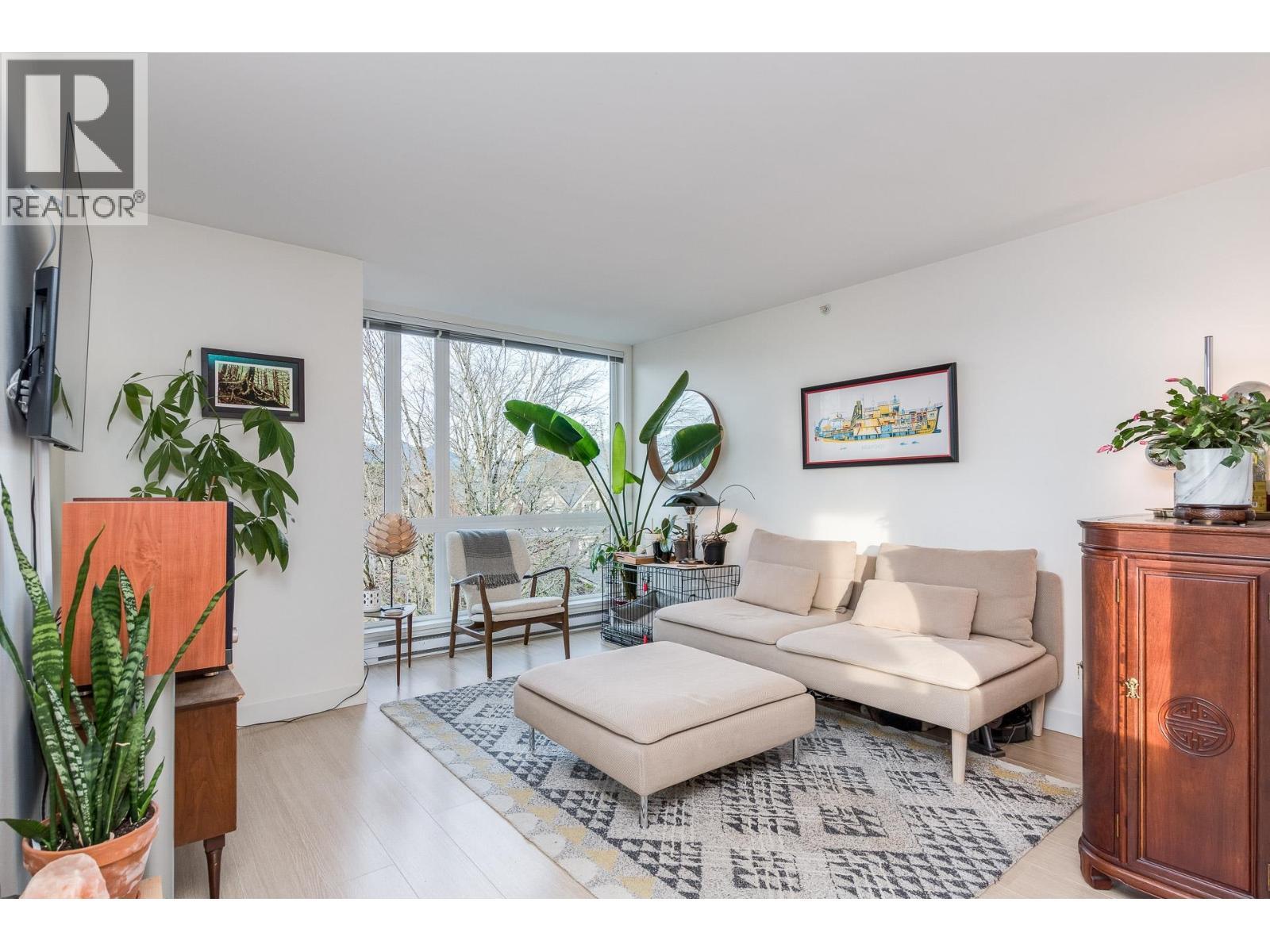 Ph1 562 E 7Th Avenue, Vancouver, BC