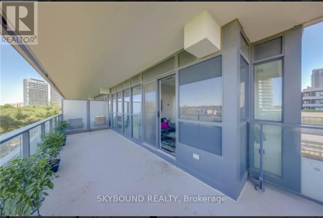 612 - 2220 Lakeshore Boulevard W, Toronto, ON - Outdoor With Exterior