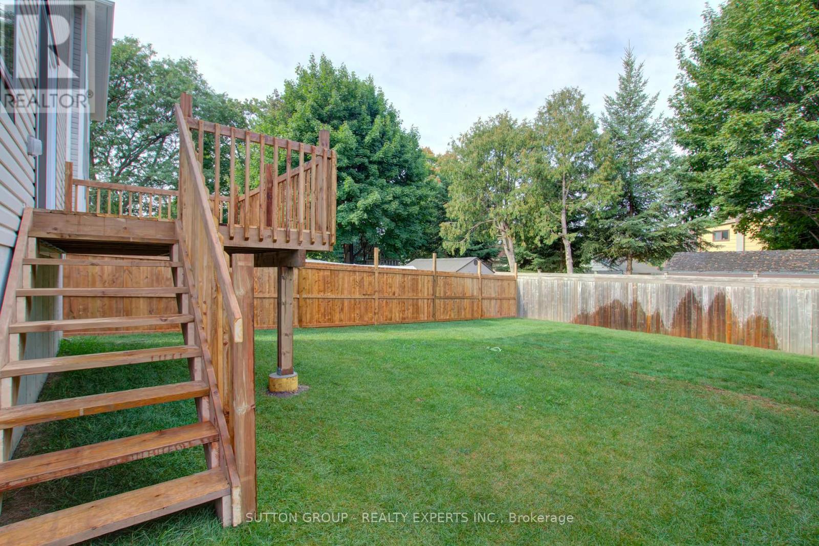 A - 104 Fifth Avenue, Kitchener, ON - Outdoor