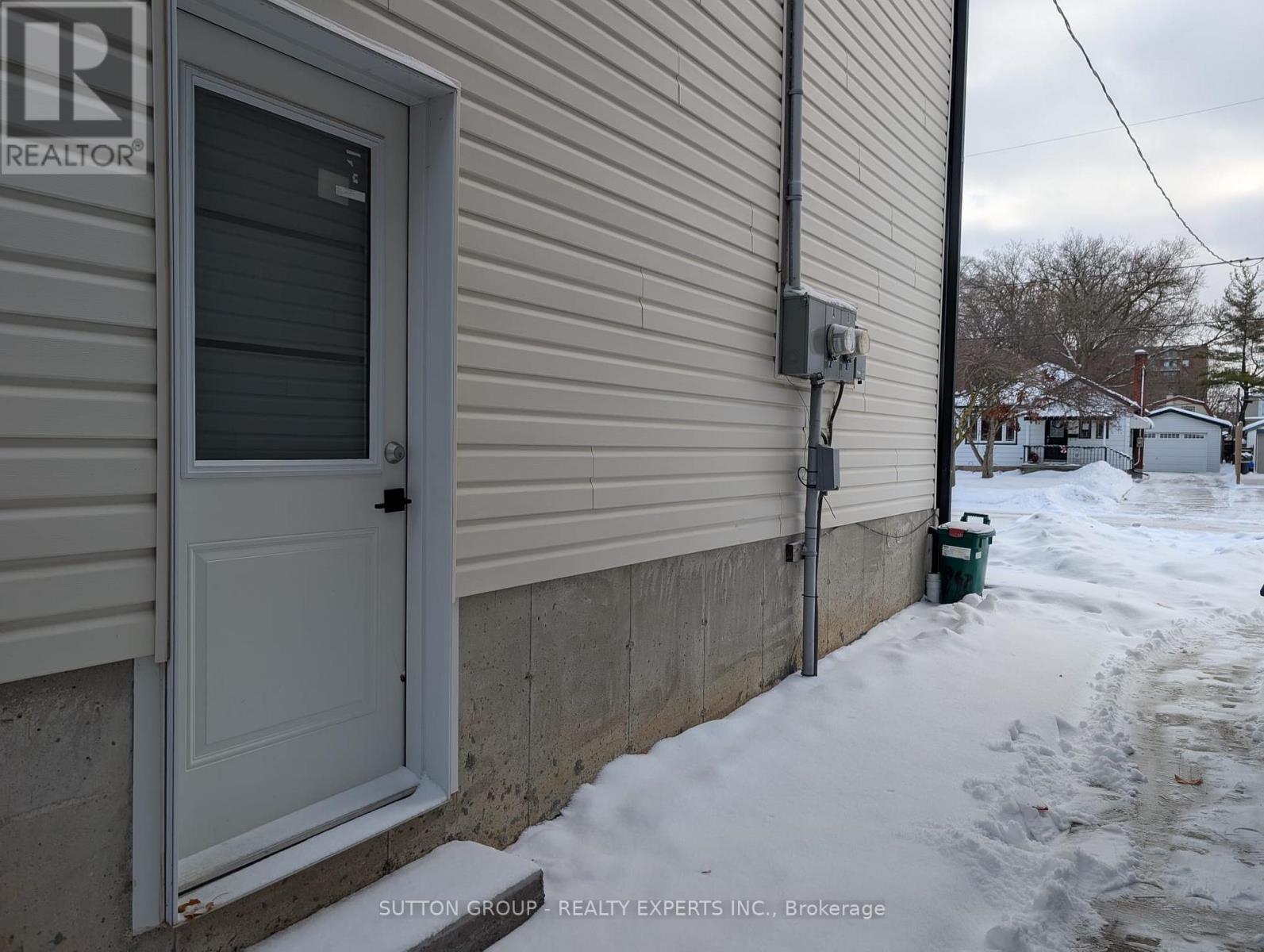 A - 104 Fifth Avenue, Kitchener, ON - Outdoor With Exterior