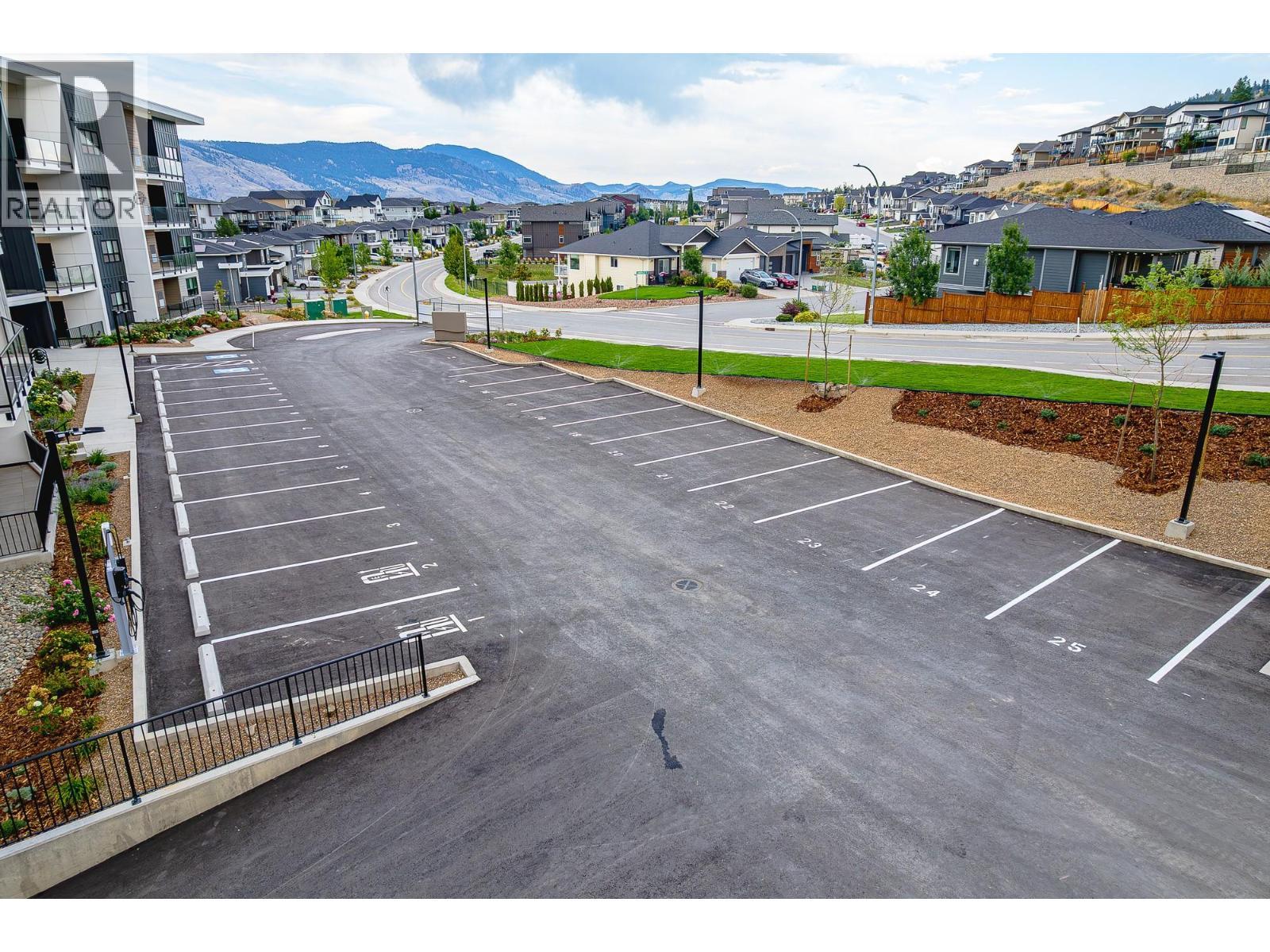 1844 Qu'Appelle Boulevard Unit# 107, Kamloops, BC - Outdoor