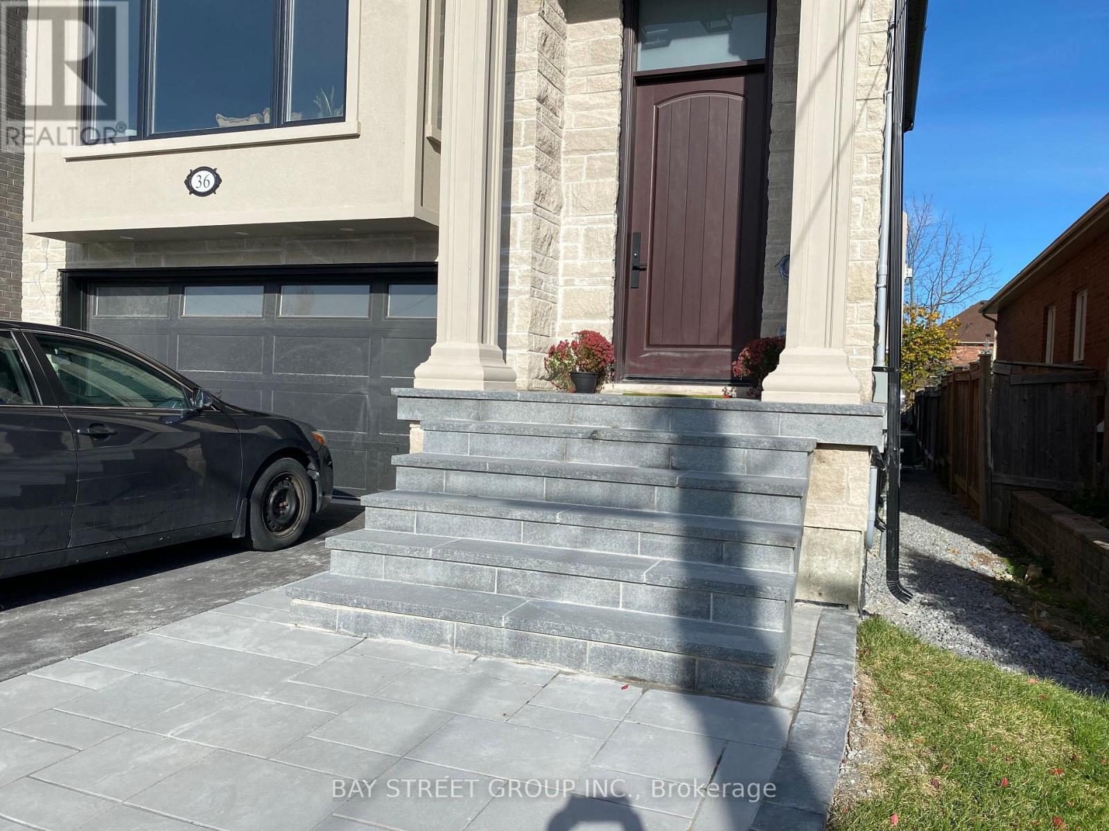 36 Elm Grove Avenue, Richmond Hill, ON - Outdoor