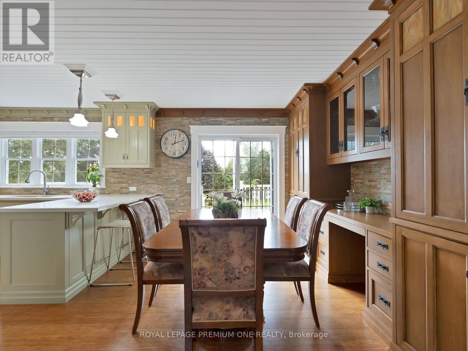 6921 4Th Line, New Tecumseth, ON - Indoor Photo Showing Dining Room