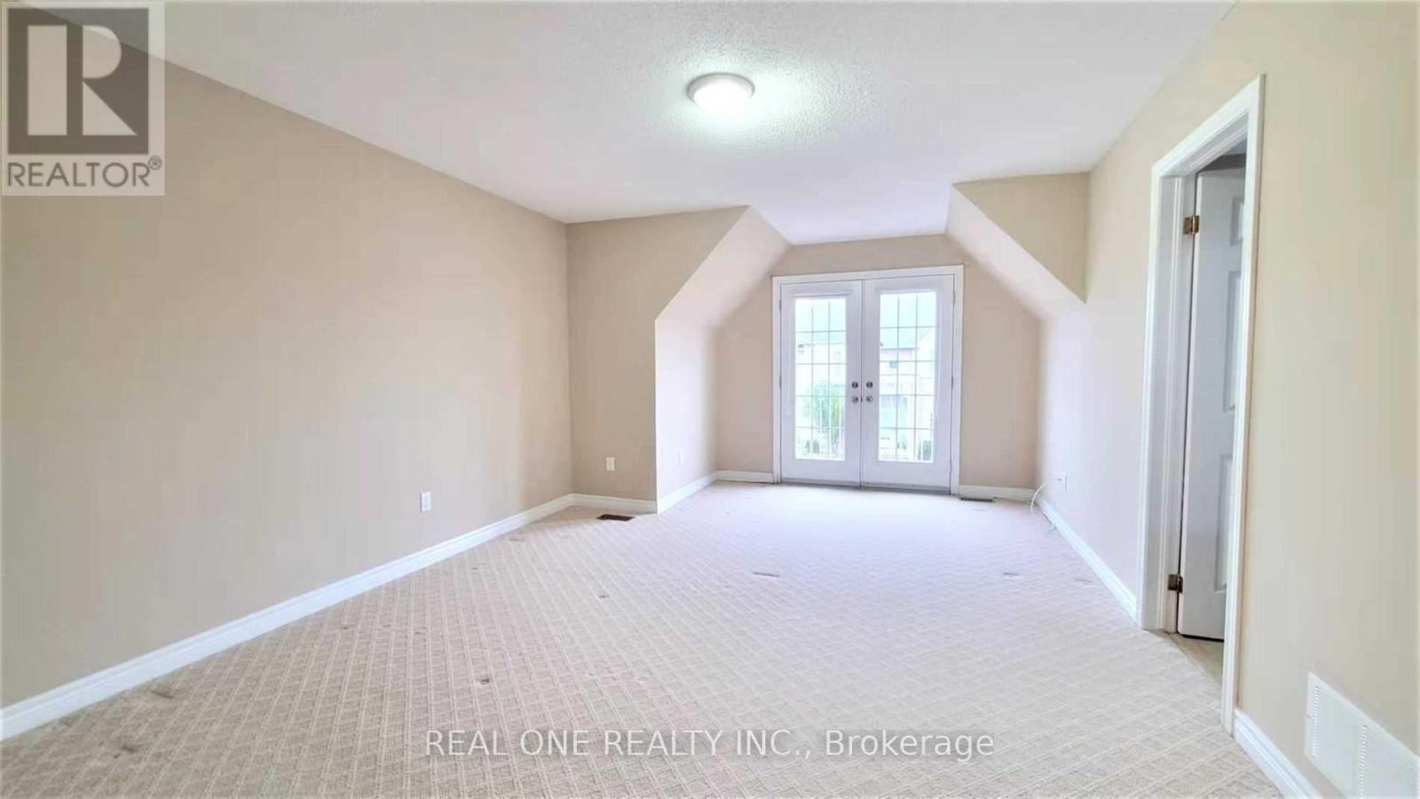 2495 Felhaber Crescent, Oakville, ON - Indoor Photo Showing Other Room