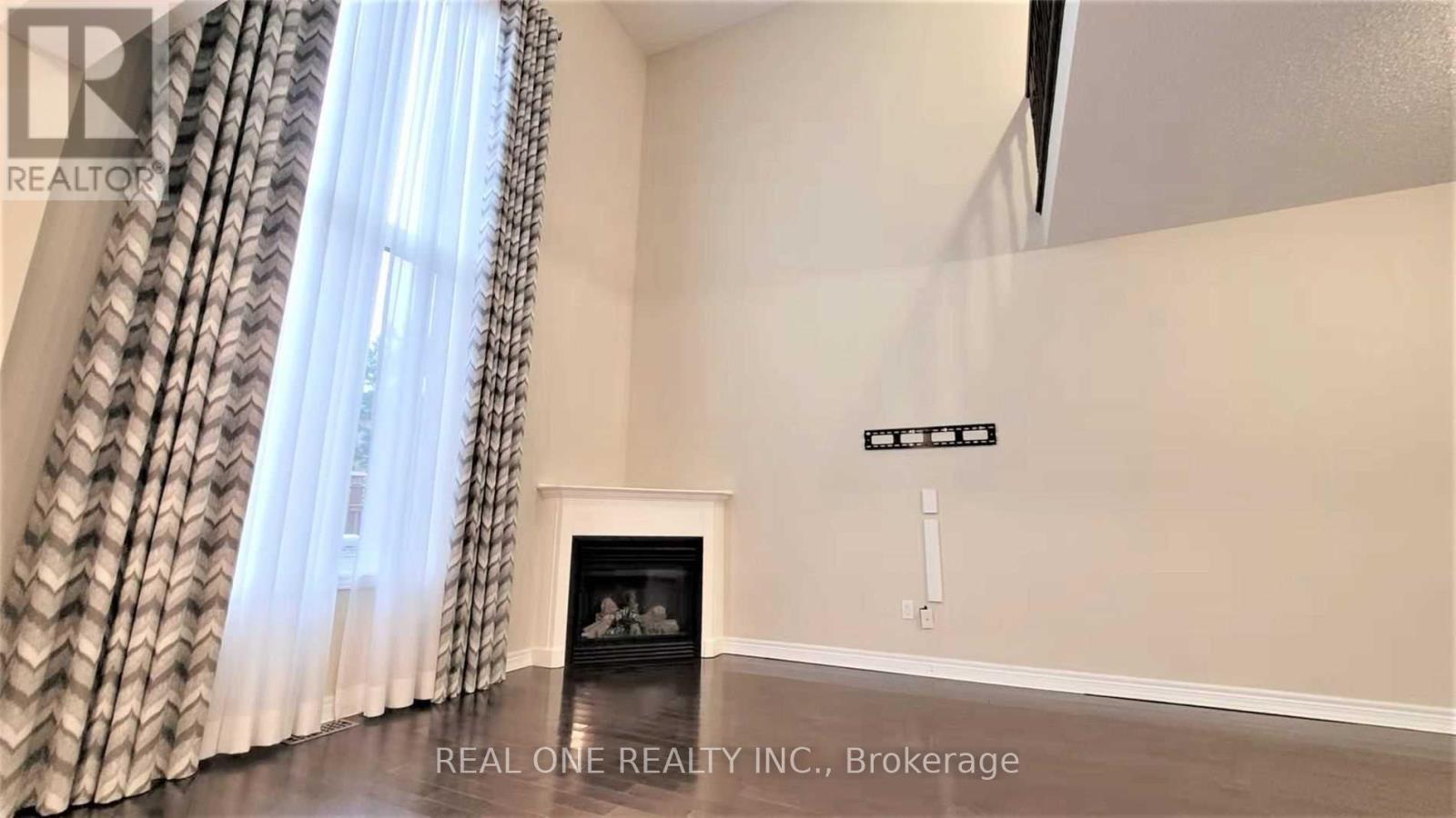 2495 Felhaber Crescent, Oakville, ON - Indoor Photo Showing Other Room With Fireplace