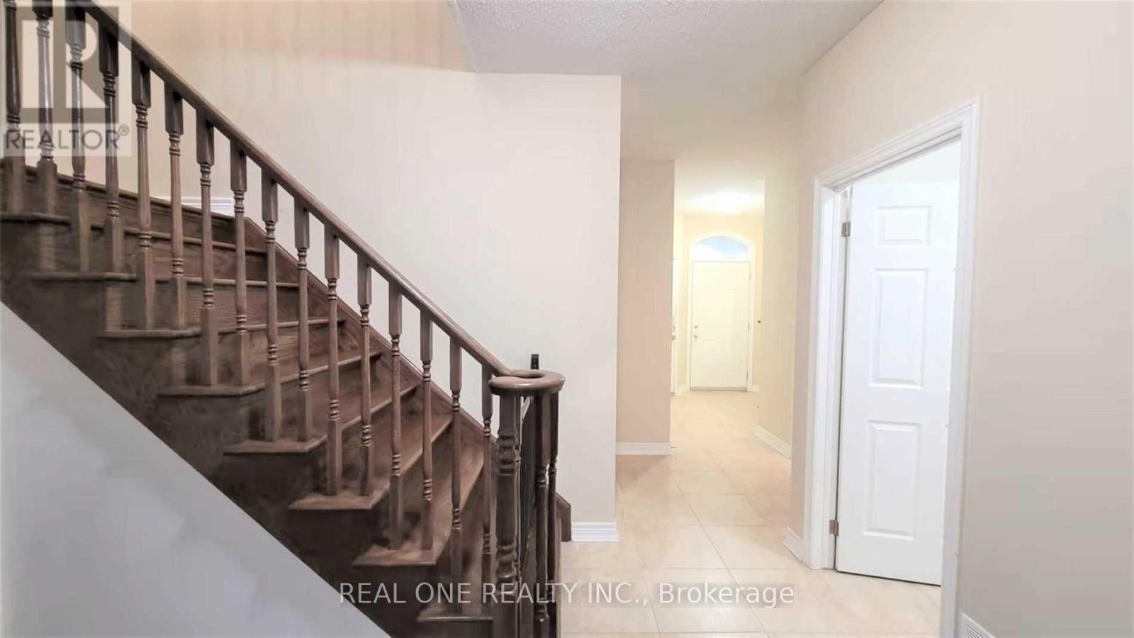 2495 Felhaber Crescent, Oakville, ON - Indoor Photo Showing Other Room