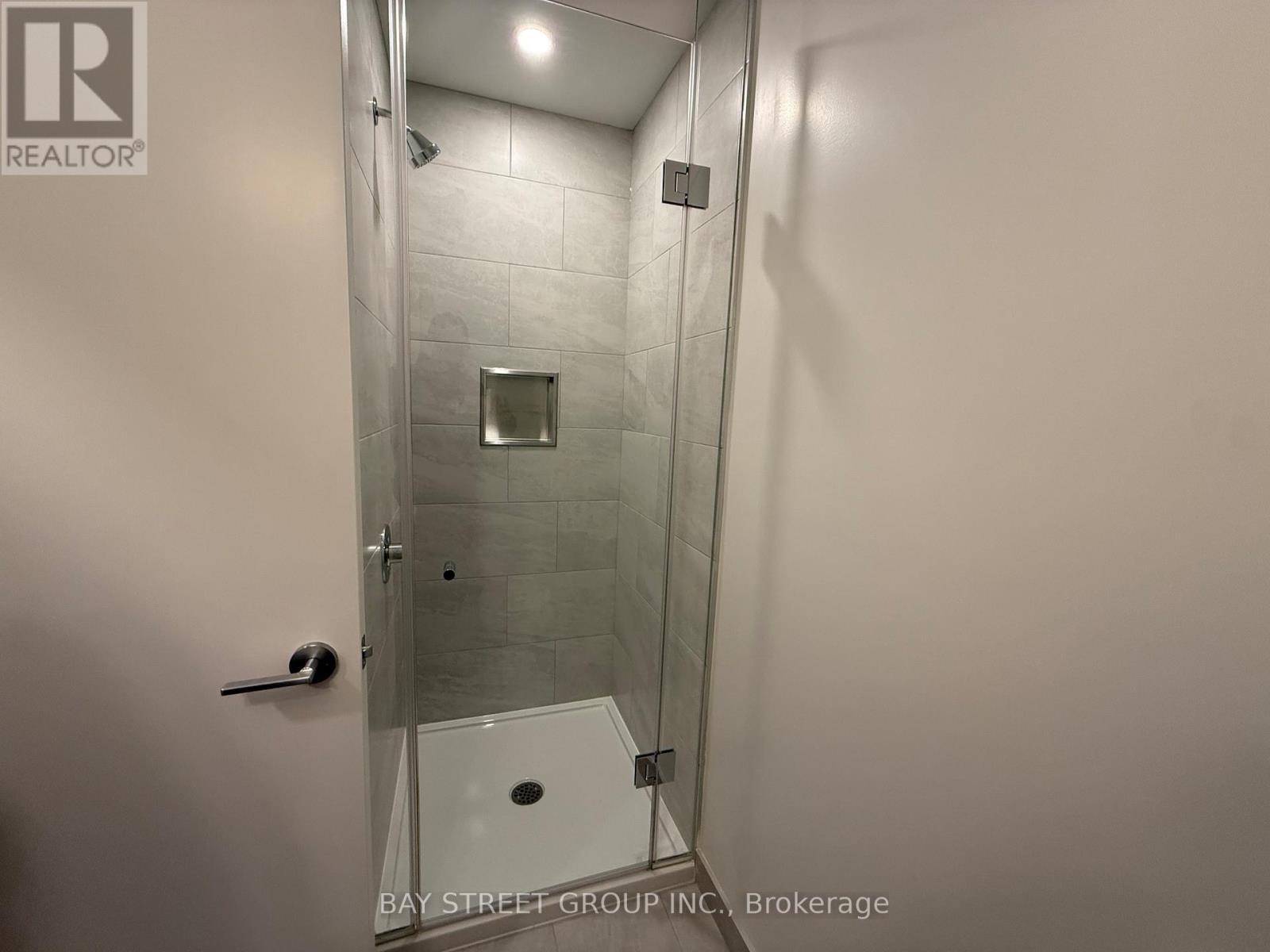 2705 - 395 Square One Drive, Mississauga, ON - Indoor Photo Showing Bathroom