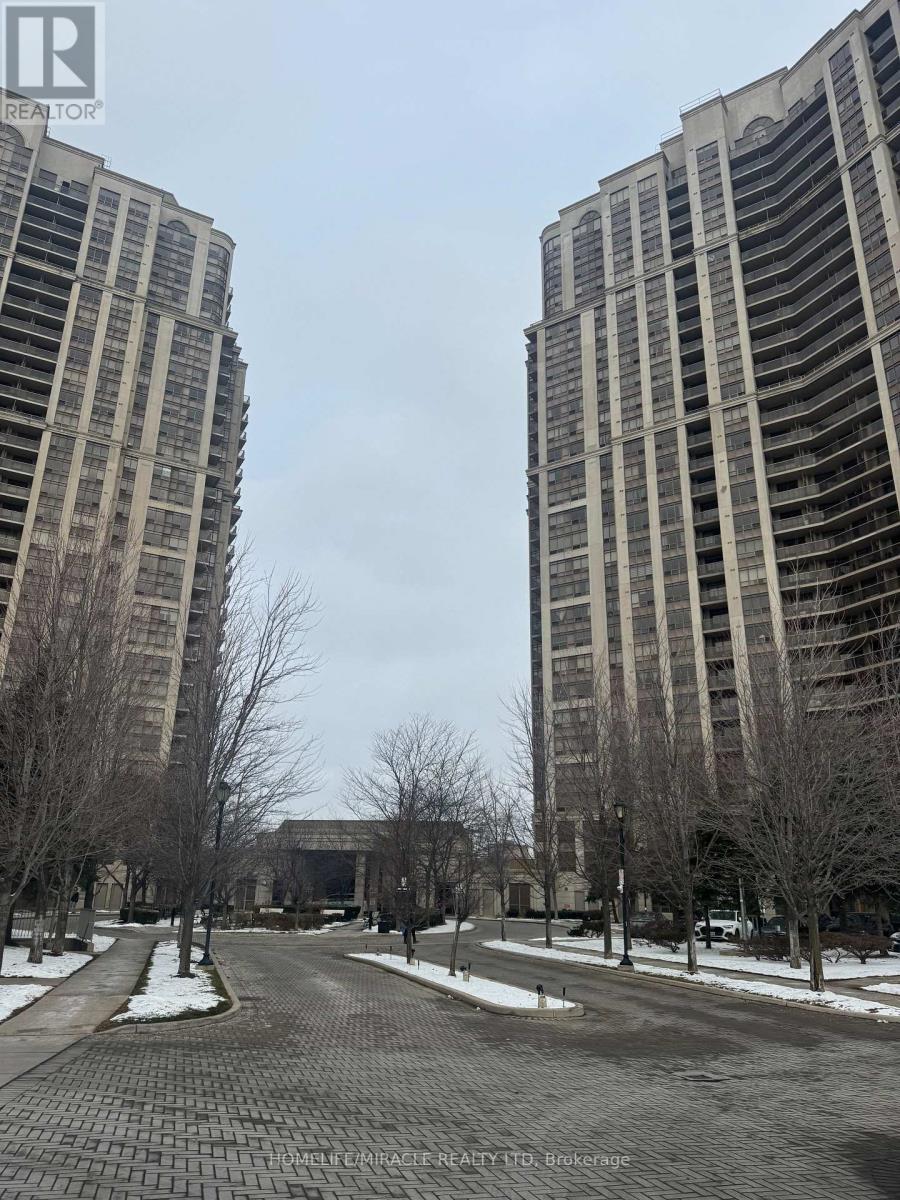 1624 - 700 Humberwood Boulevard, Toronto, ON - Outdoor With Facade
