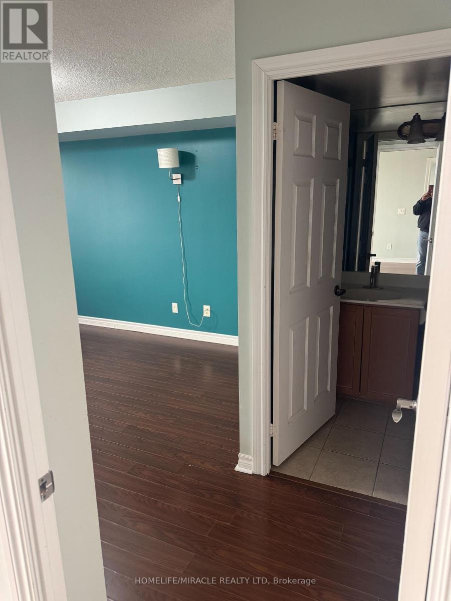 1624 - 700 Humberwood Boulevard, Toronto, ON - Indoor Photo Showing Other Room