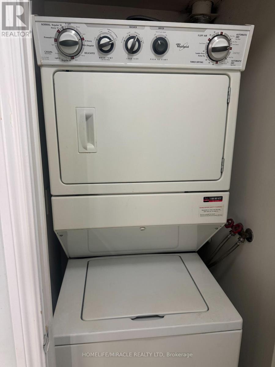 1624 - 700 Humberwood Boulevard, Toronto, ON - Indoor Photo Showing Laundry Room