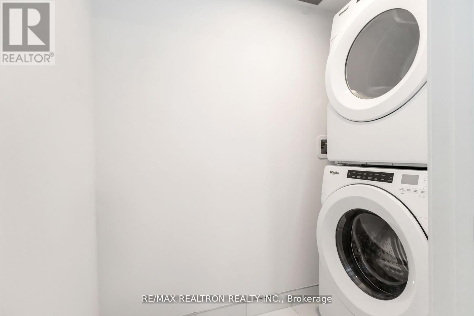 89 - 20 William Jackson Way, Toronto, ON - Indoor Photo Showing Laundry Room