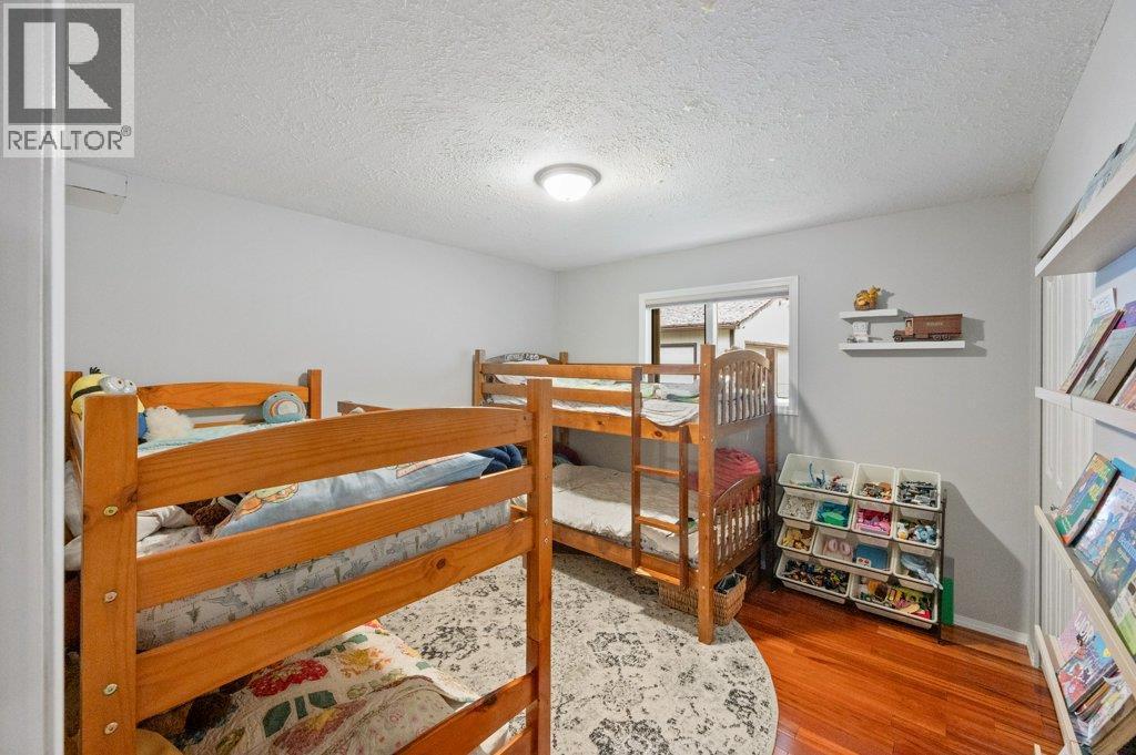 459 Johnson Crescent, Oliver, BC - Indoor Photo Showing Bedroom