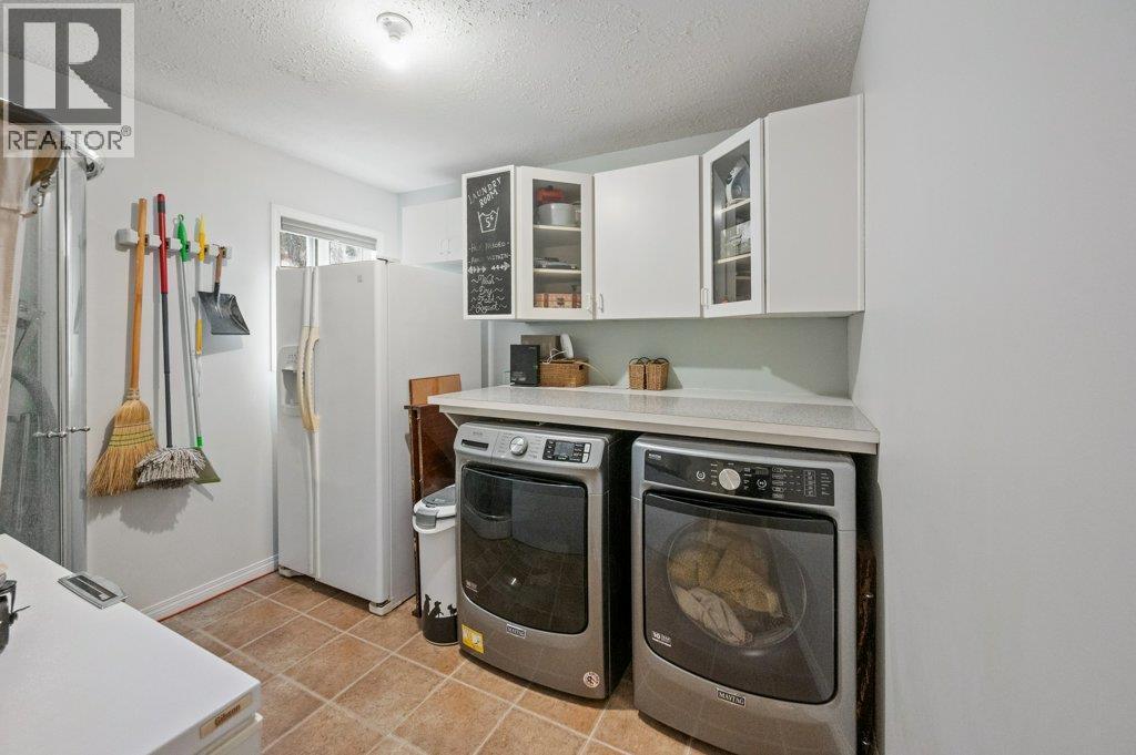459 Johnson Crescent, Oliver, BC - Indoor Photo Showing Laundry Room