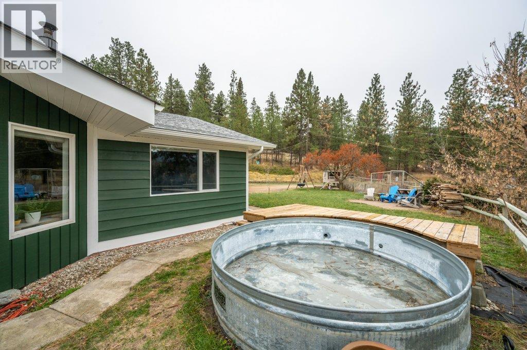 459 Johnson Crescent, Oliver, BC - Outdoor