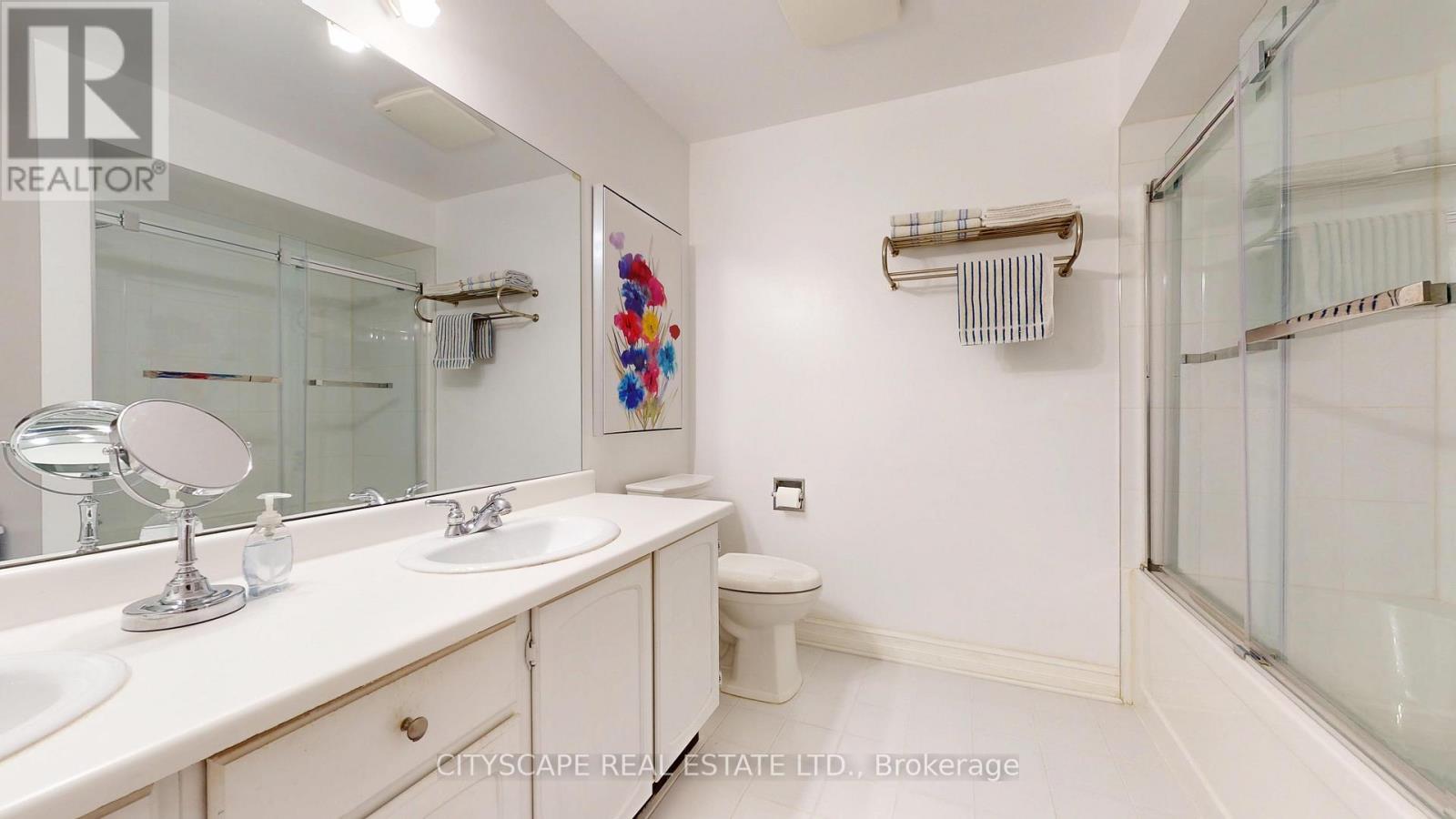 67 Brickstone Circle, Vaughan, ON - Indoor Photo Showing Bathroom