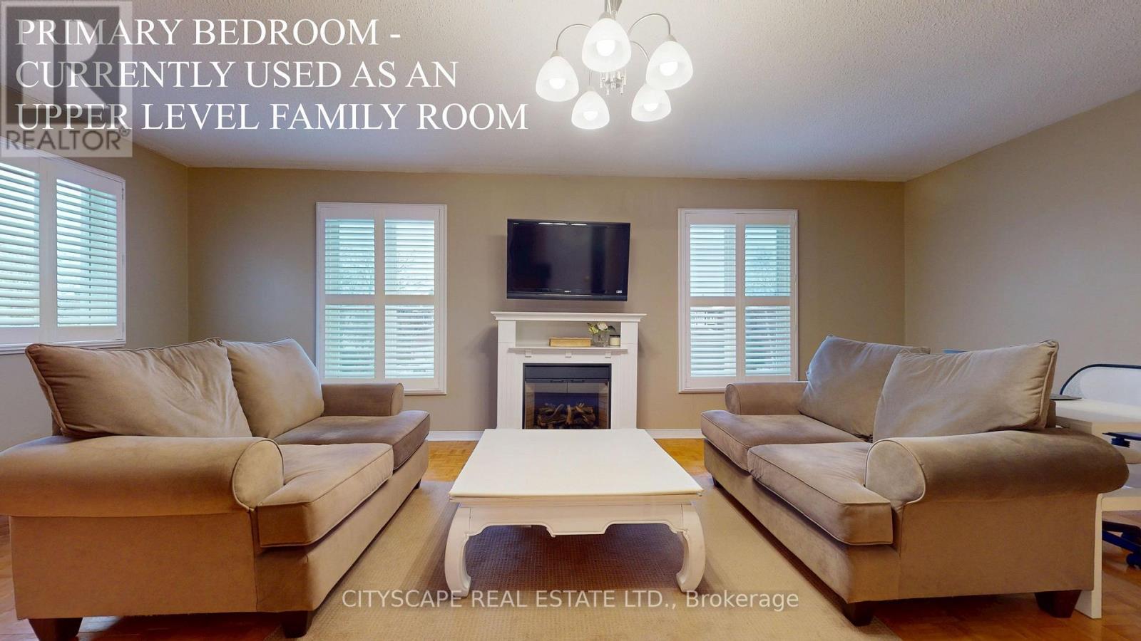 67 Brickstone Circle, Vaughan, ON - Indoor Photo Showing Living Room With Fireplace