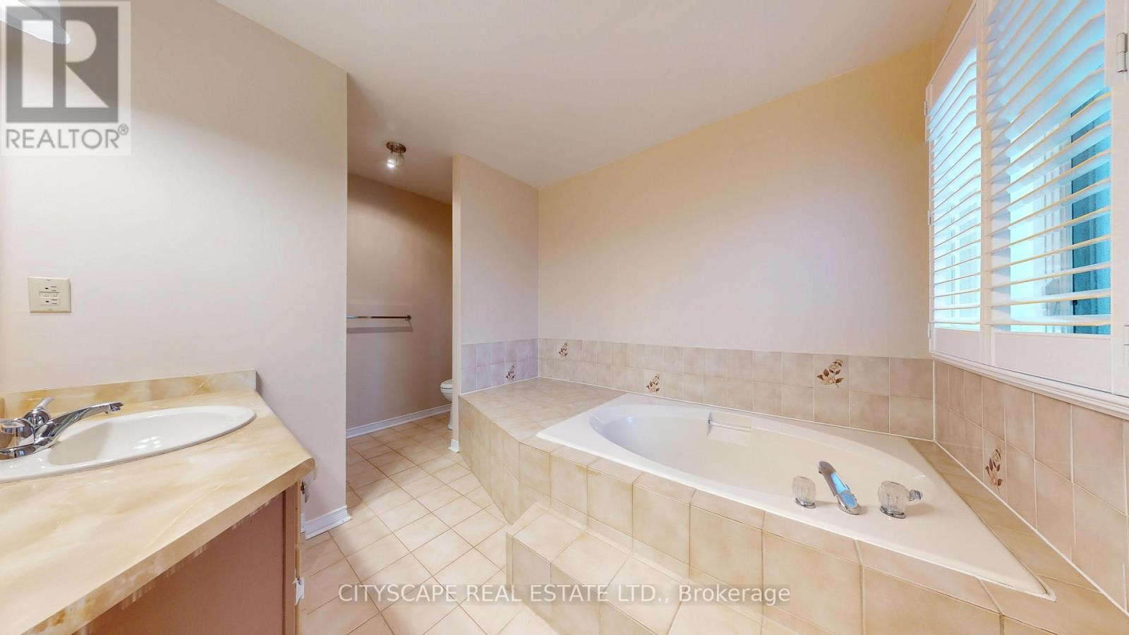 67 Brickstone Circle, Vaughan, ON - Indoor Photo Showing Bathroom