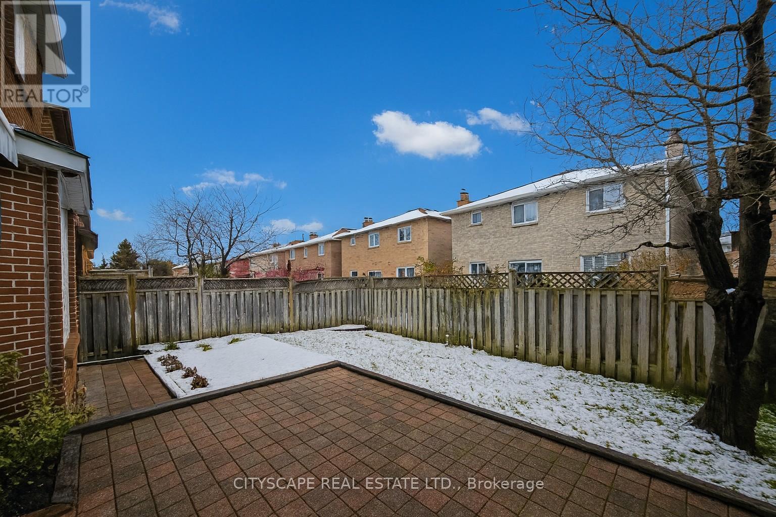 67 Brickstone Circle, Vaughan, ON - Outdoor