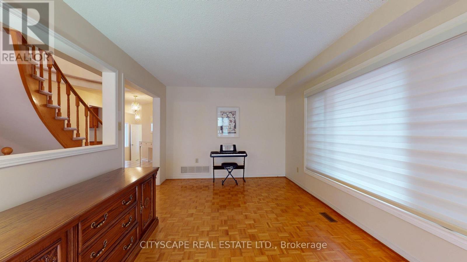 67 Brickstone Circle, Vaughan, ON - Indoor Photo Showing Other Room