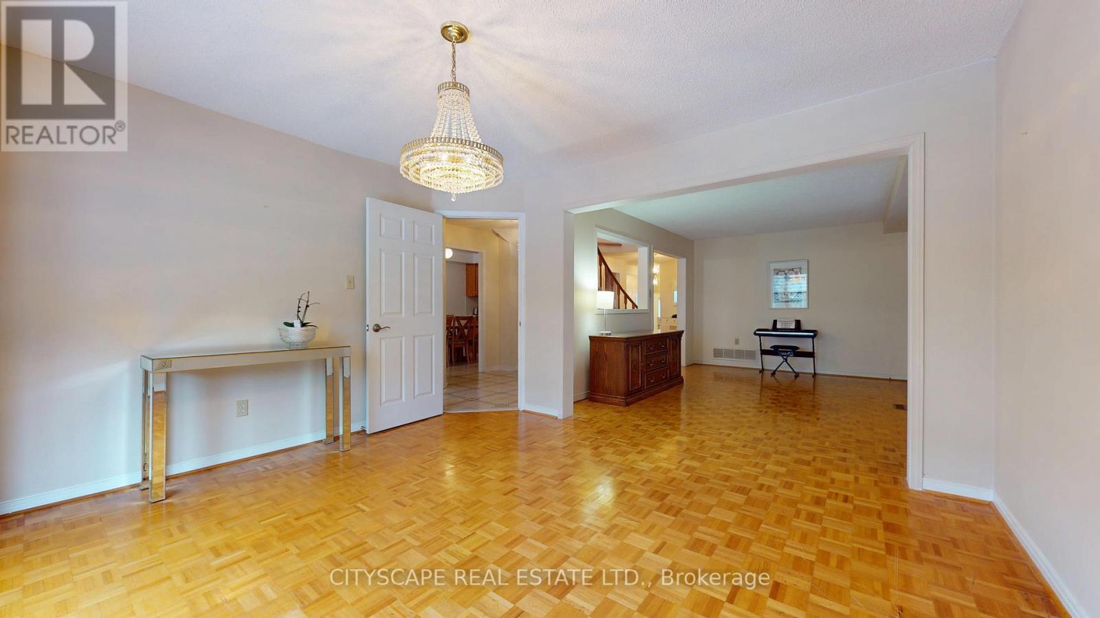 67 Brickstone Circle, Vaughan, ON - Indoor Photo Showing Other Room
